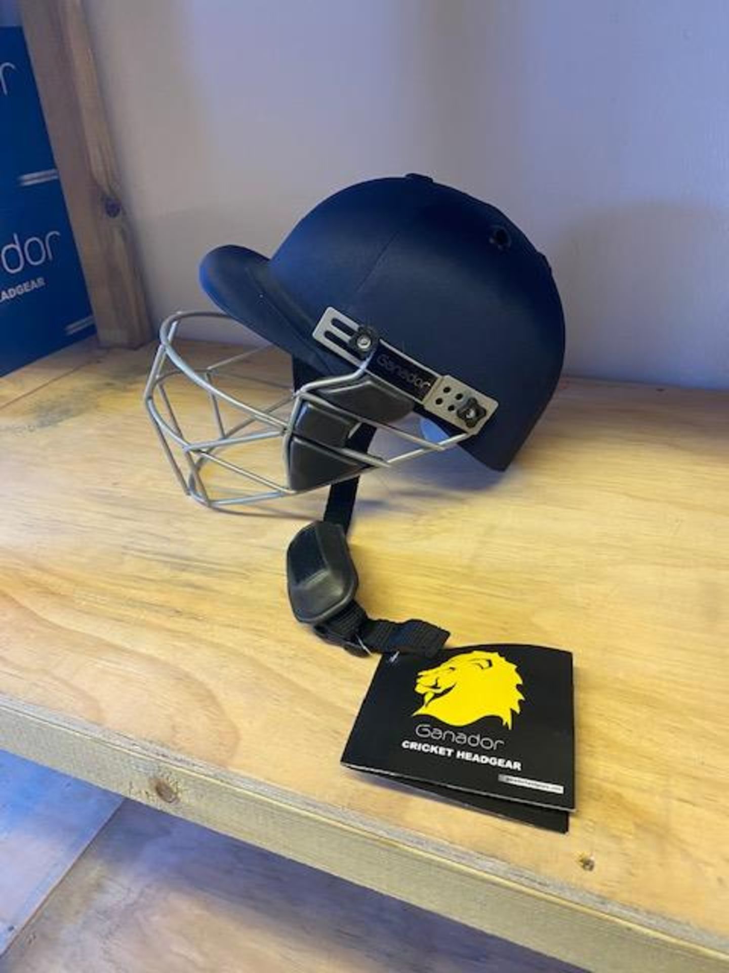 Six Ganador Blitz cricket helmets size small -Navy Blue
