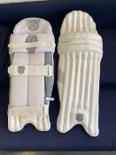 Set of Ganador left handed cricket pads