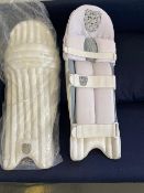 Set of Ganador right handed cricket pads