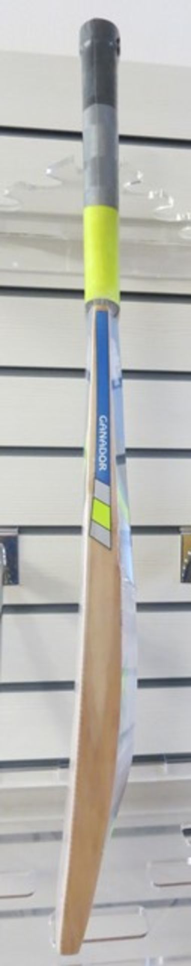 Ganador Shield Kashmir Willow adult size 6 short handle cricket Bat - Image 3 of 3