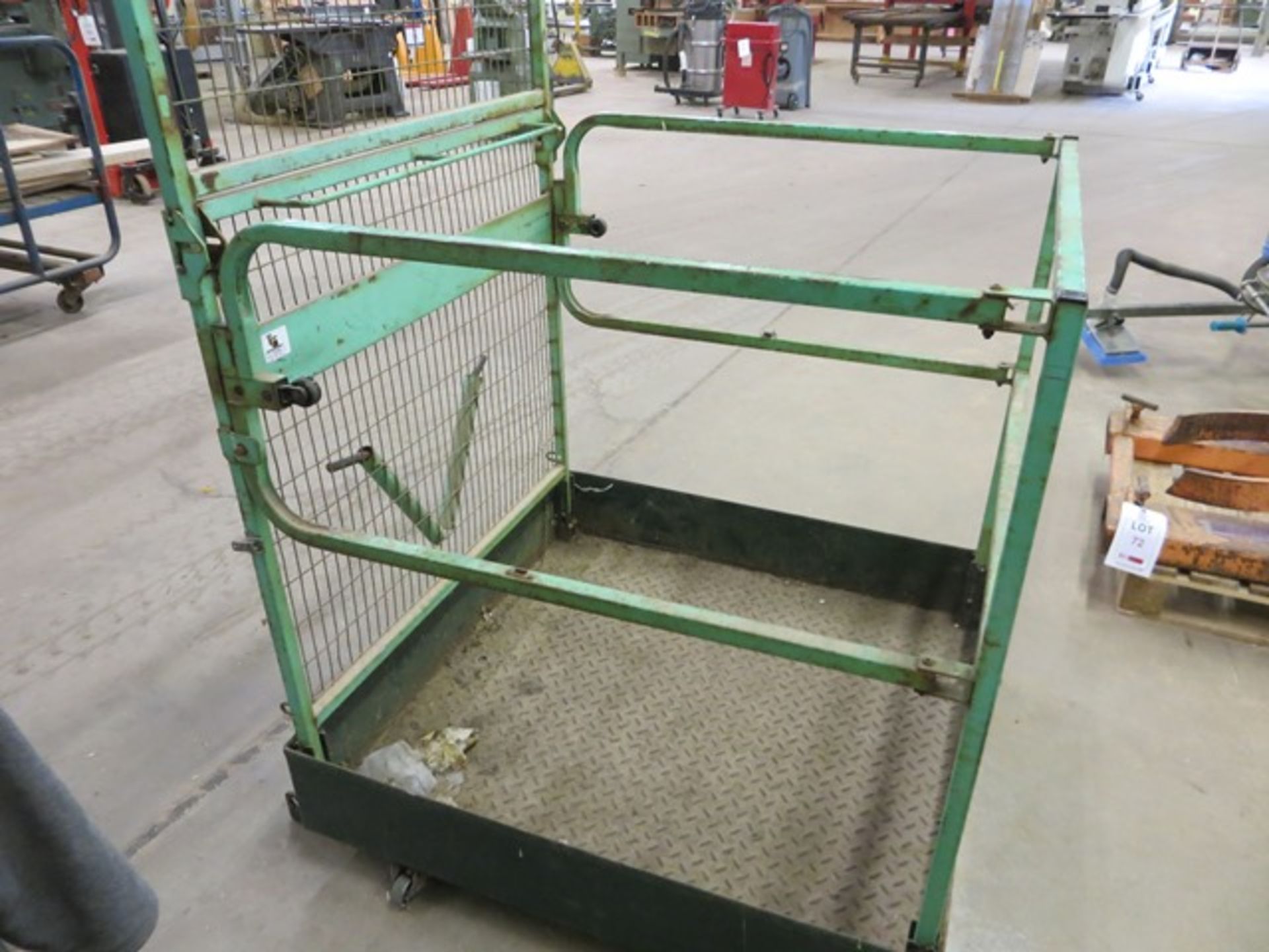 Fork Lift personal lift cage 950mm x 950mm s/n WPA01* current LOLER till 7/1/22 - Image 3 of 3