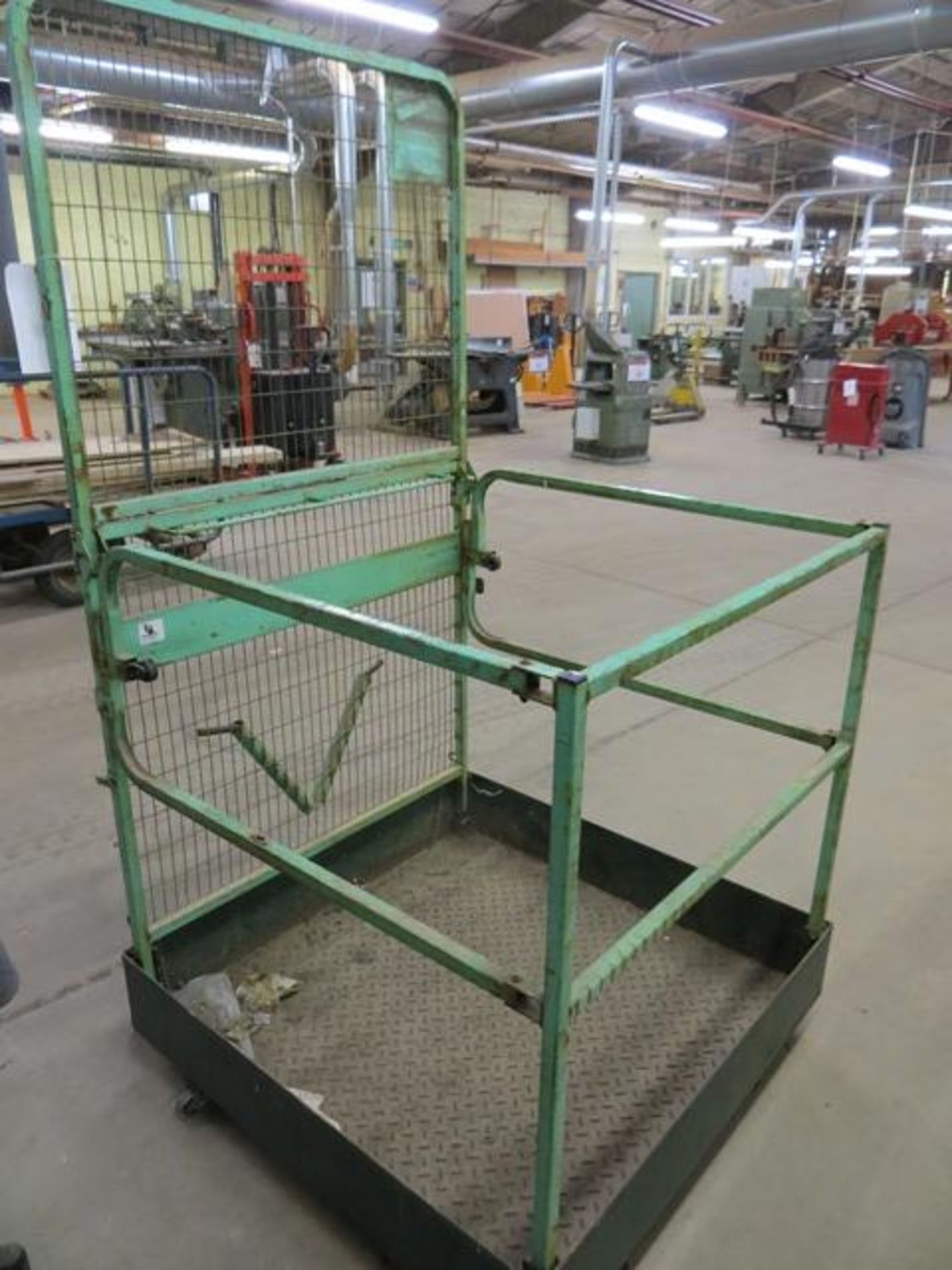 Fork Lift personal lift cage 950mm x 950mm s/n WPA01* current LOLER till 7/1/22