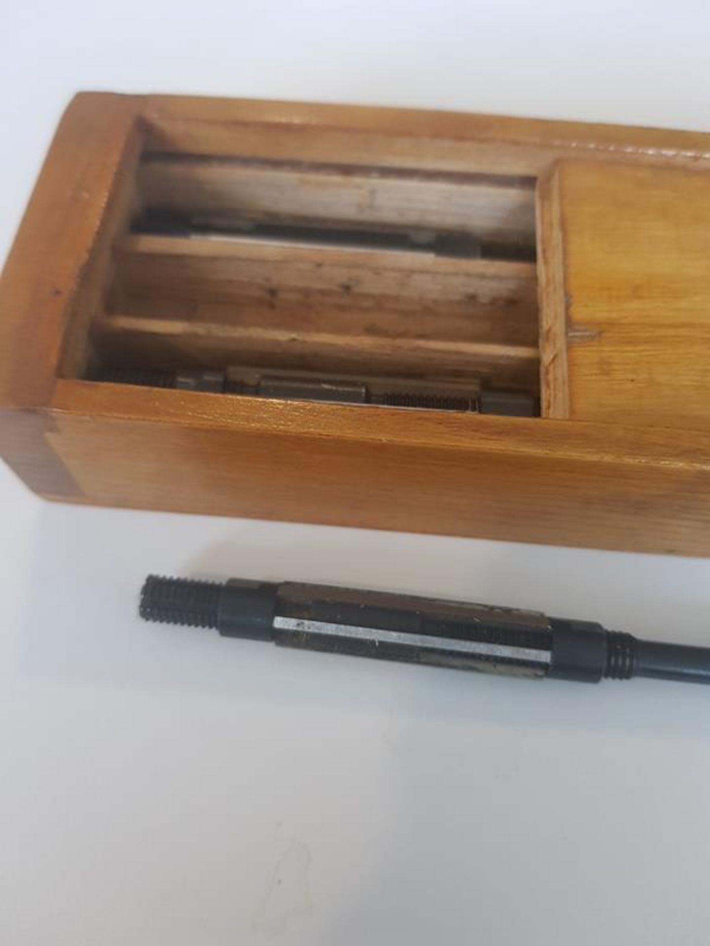 10mm bladed hole borer in hand made wooden box - Image 2 of 4