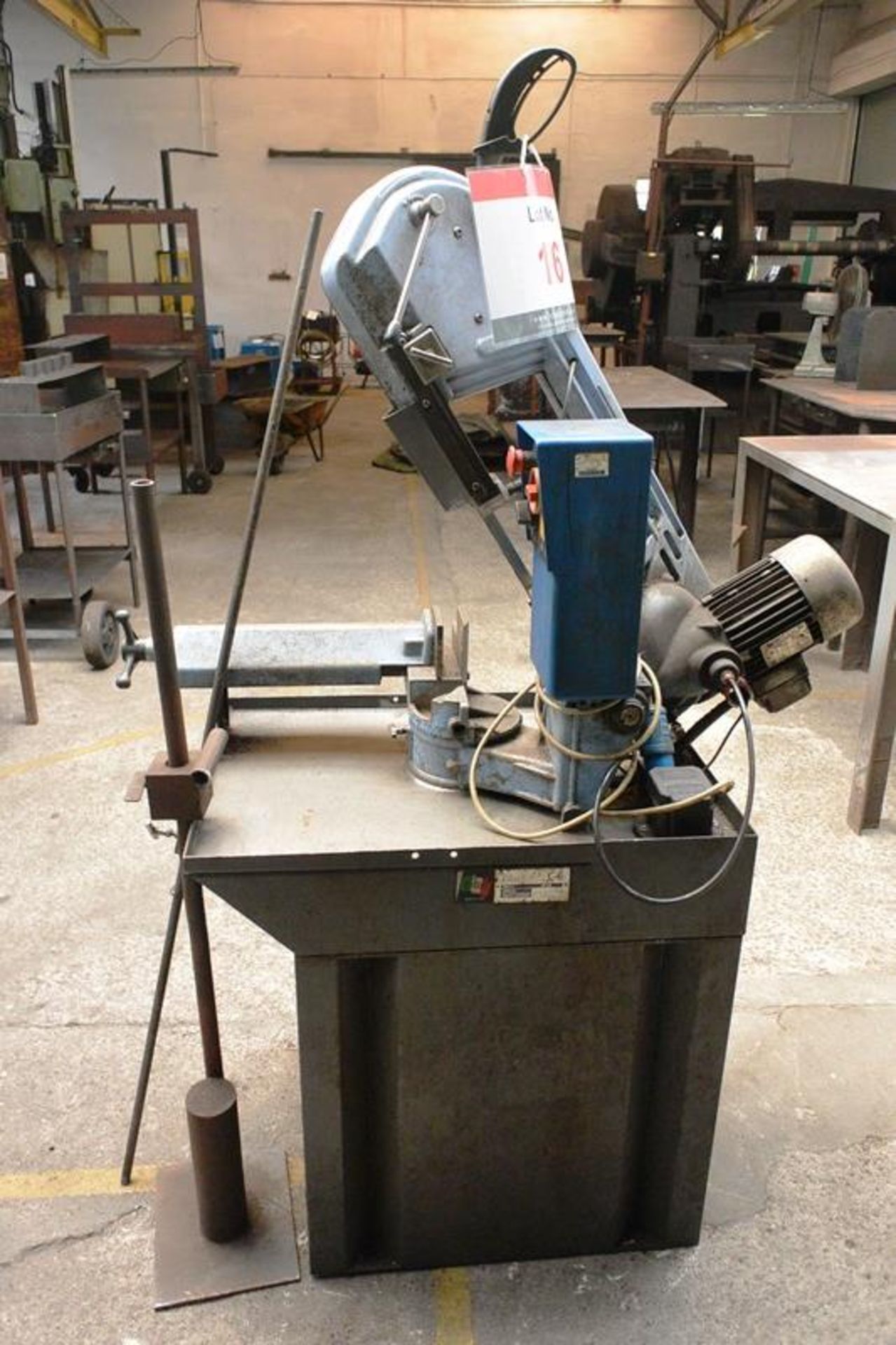 MEP PH/60 mitre cabinet base horizontal bandsaw, serial no. 140495/16 (2003) manual vice (Please - Image 2 of 4