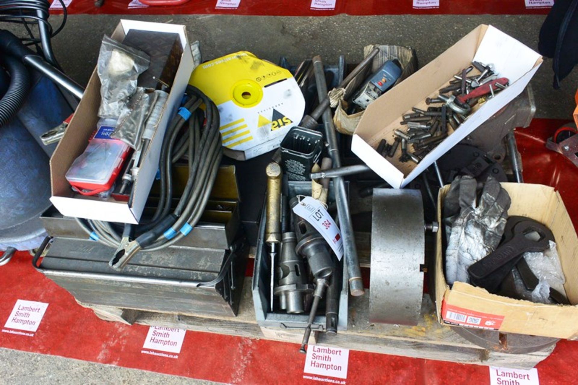 Pallet of assorted engineer's tools, including lathe, chucks, drive plate collet chuck etc. (