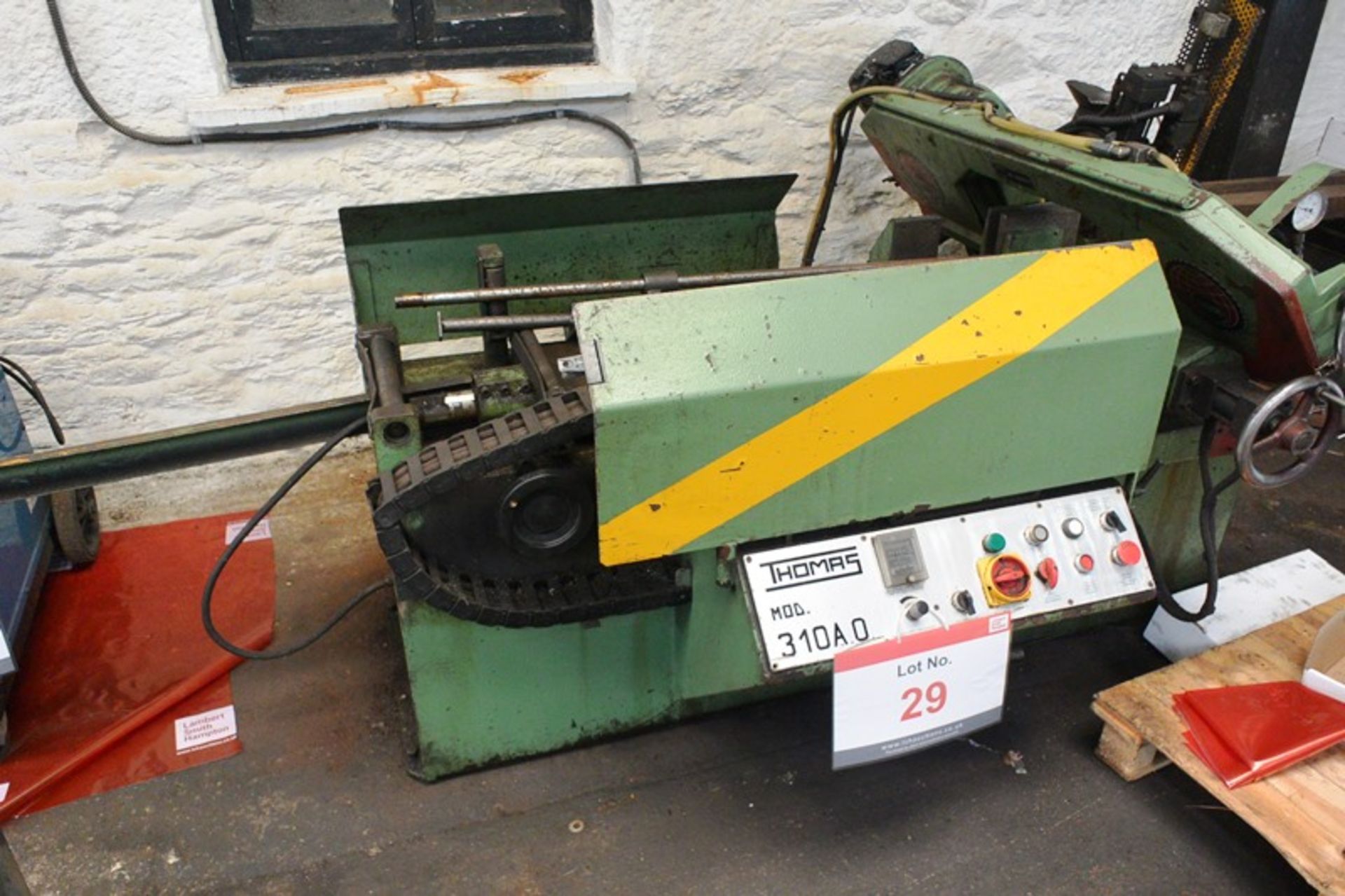 Thomas MOD 310 A.0 automatic mitre base horizontal bandsaw, serial no. 6288, hydraulic clamping - Image 3 of 5