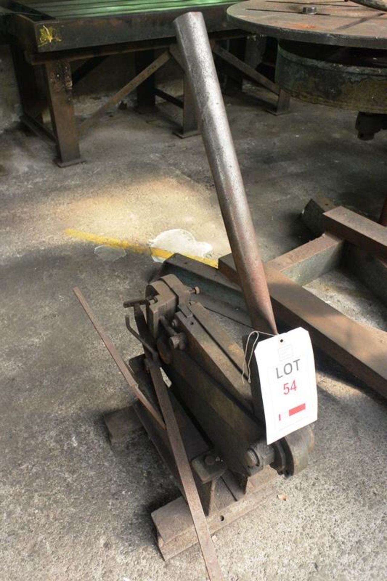 Heavy duty, hand operated bar/section cutter, approx width capacity ½" (Please contact auctioneer or