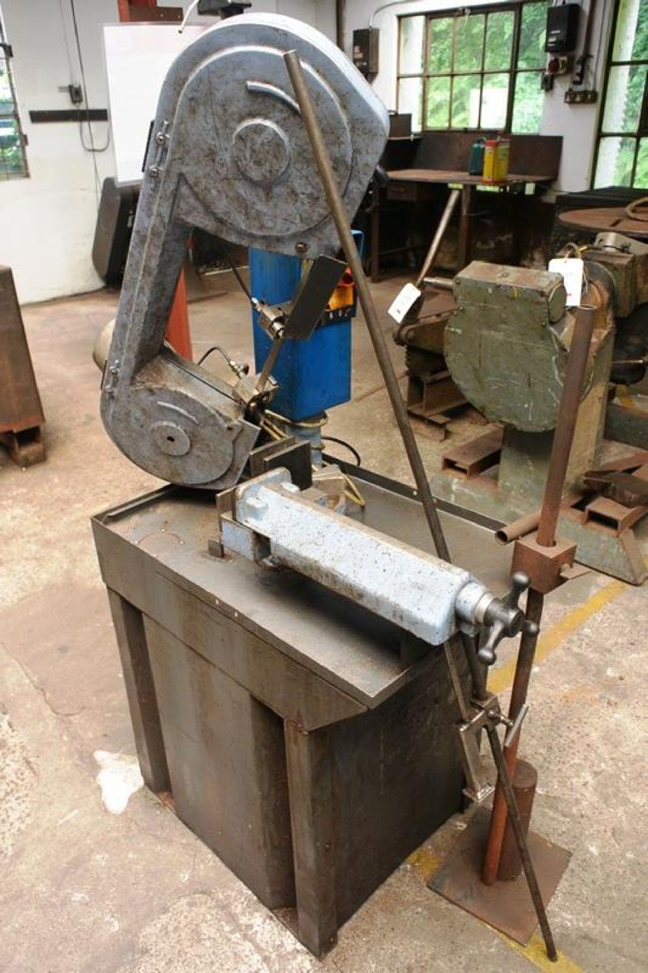 MEP PH/60 mitre cabinet base horizontal bandsaw, serial no. 140495/16 (2003) manual vice (Please