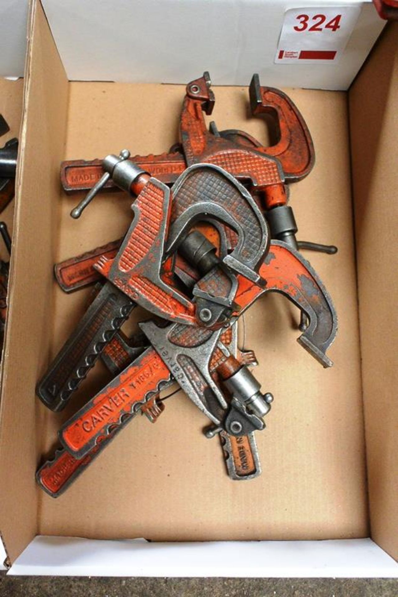 Assorted carver clamps, small (Recommended collection period for this lot Wednesday 15th - Friday