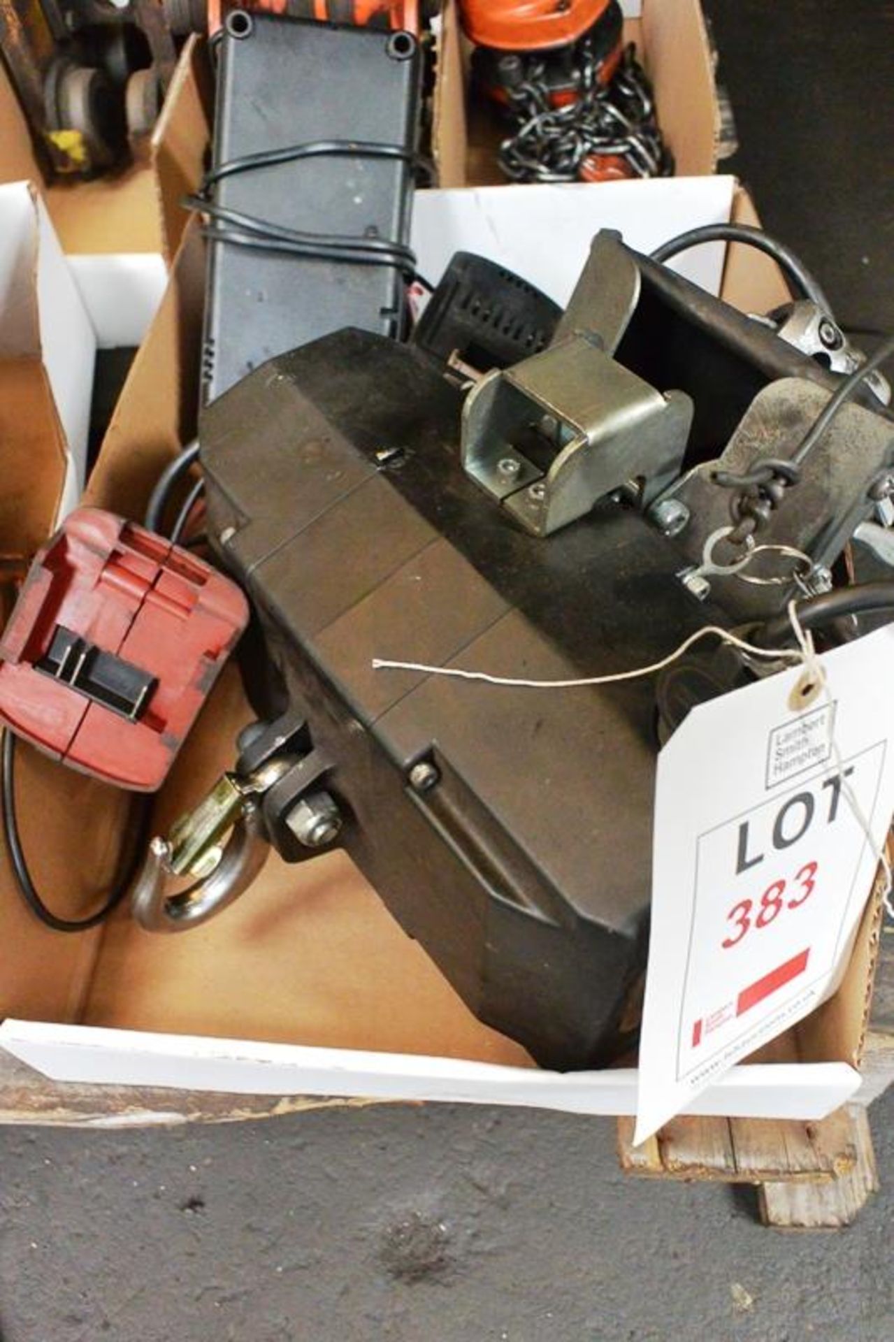 Electric chain hoist, 250 kg (Recommended collection period for this lot Wednesday 15th - Friday