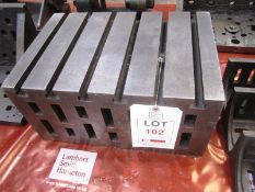 Steel machine box table, 18" x 12" (Recommended collection period for this lot Wednesday 15th -