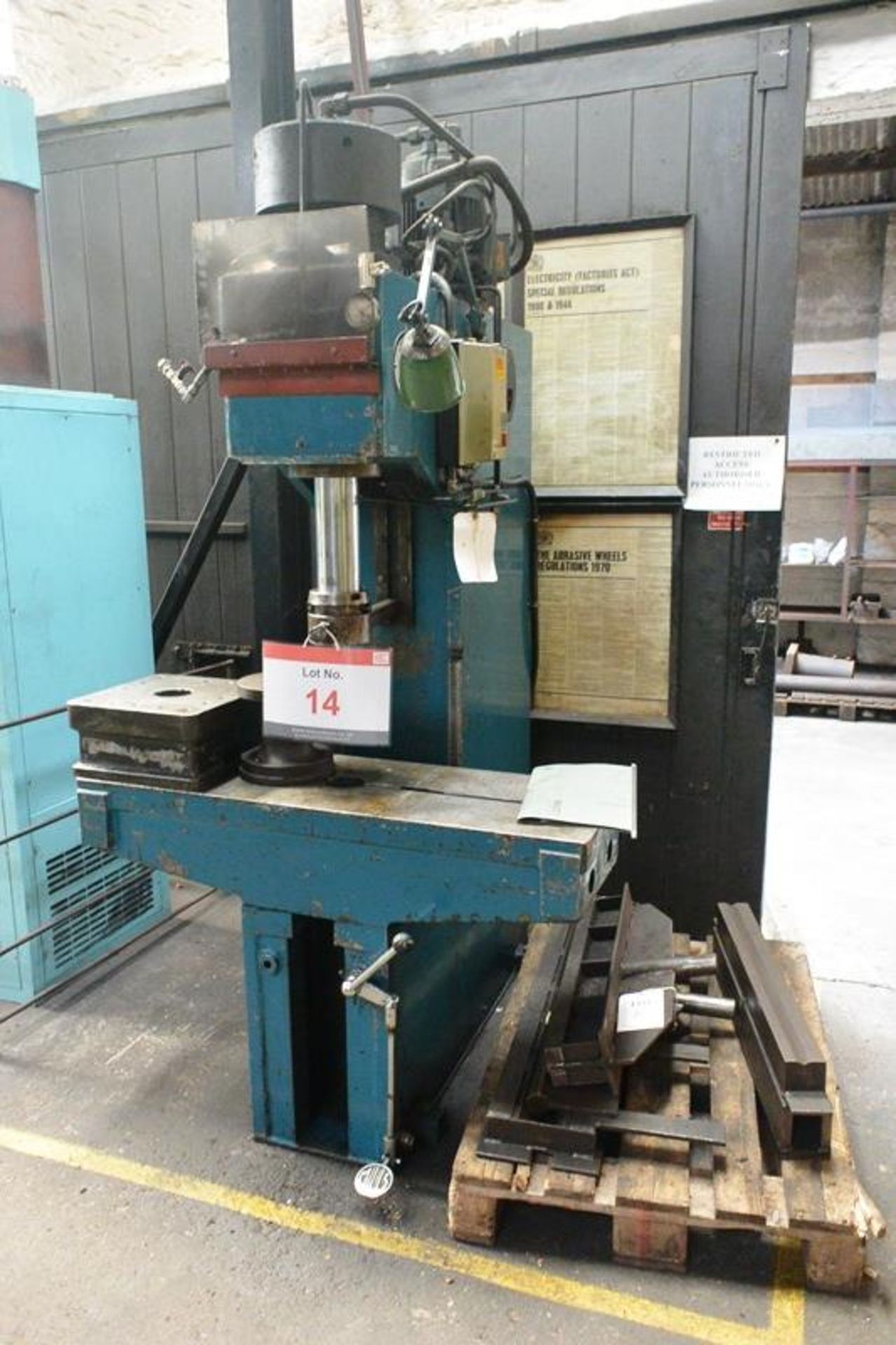Mills hydraulic C frame vertical press, serial no. P68152, 12" throat to centre, 48" x 15" slotted