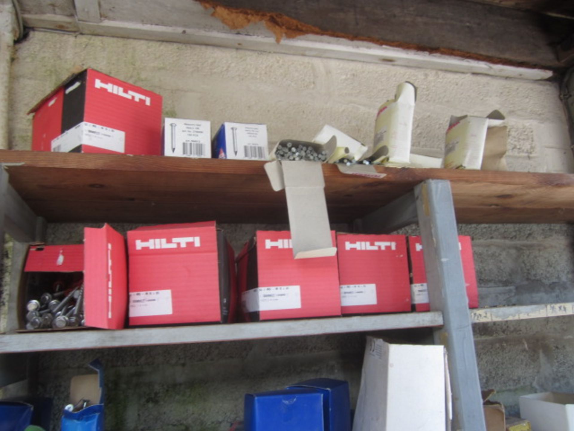 Contents of rack to include wood screws, masonry nails, Hilti bolts, three 4mm mirror with drill - Image 4 of 12
