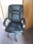 Leatherette swivel Manager armchair