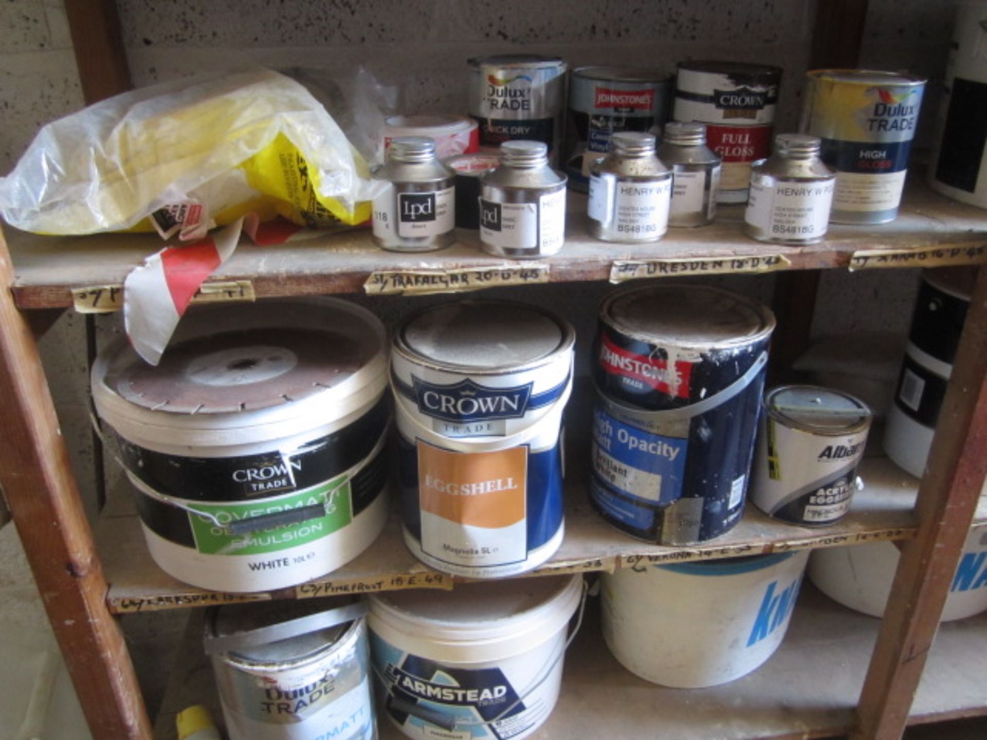 Quantity of assorted part tins of paint, including white, eggshell, high gloss, emulsion, Smith - Image 3 of 9