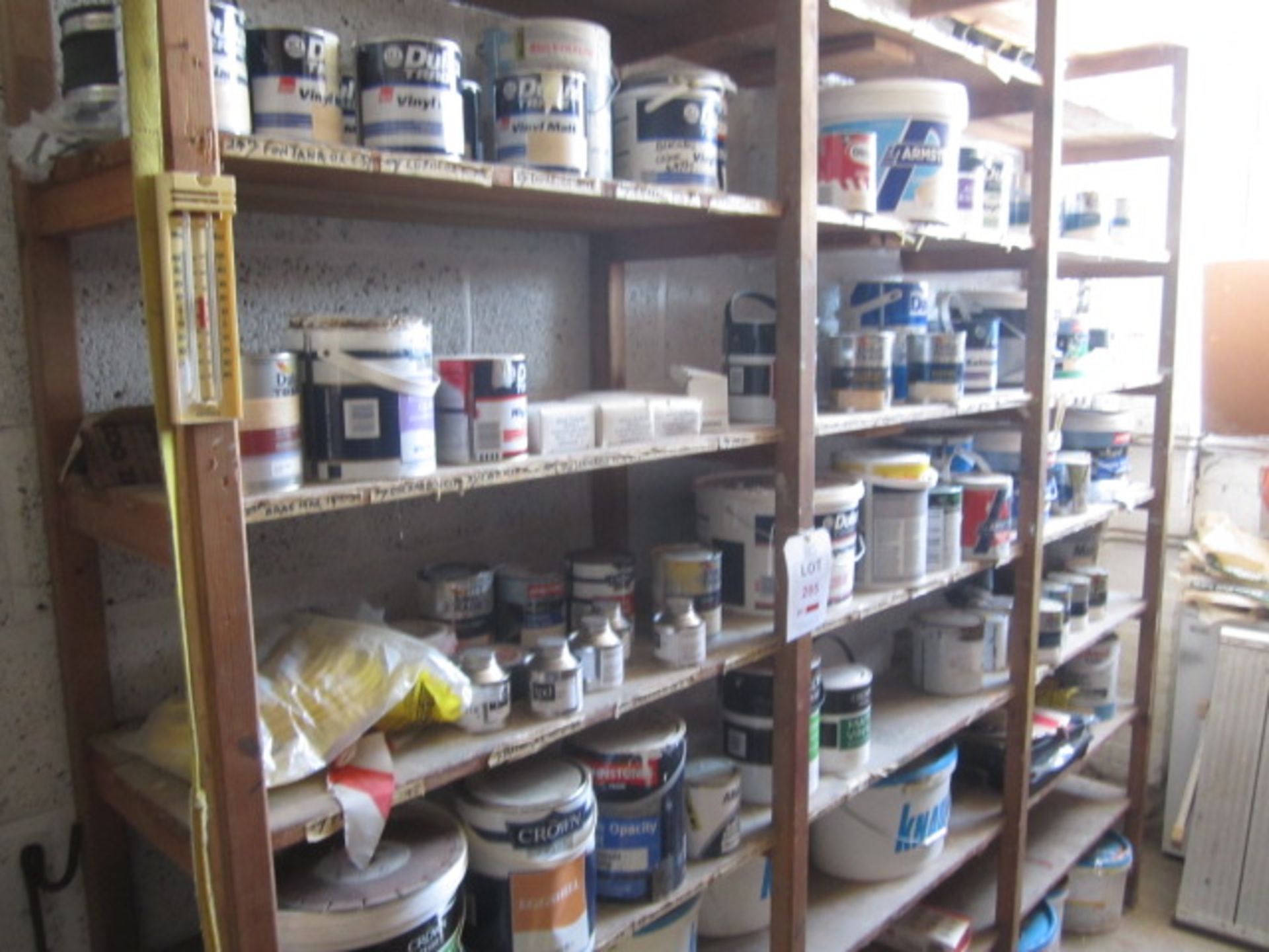 Quantity of assorted part tins of paint, including white, eggshell, high gloss, emulsion, Smith