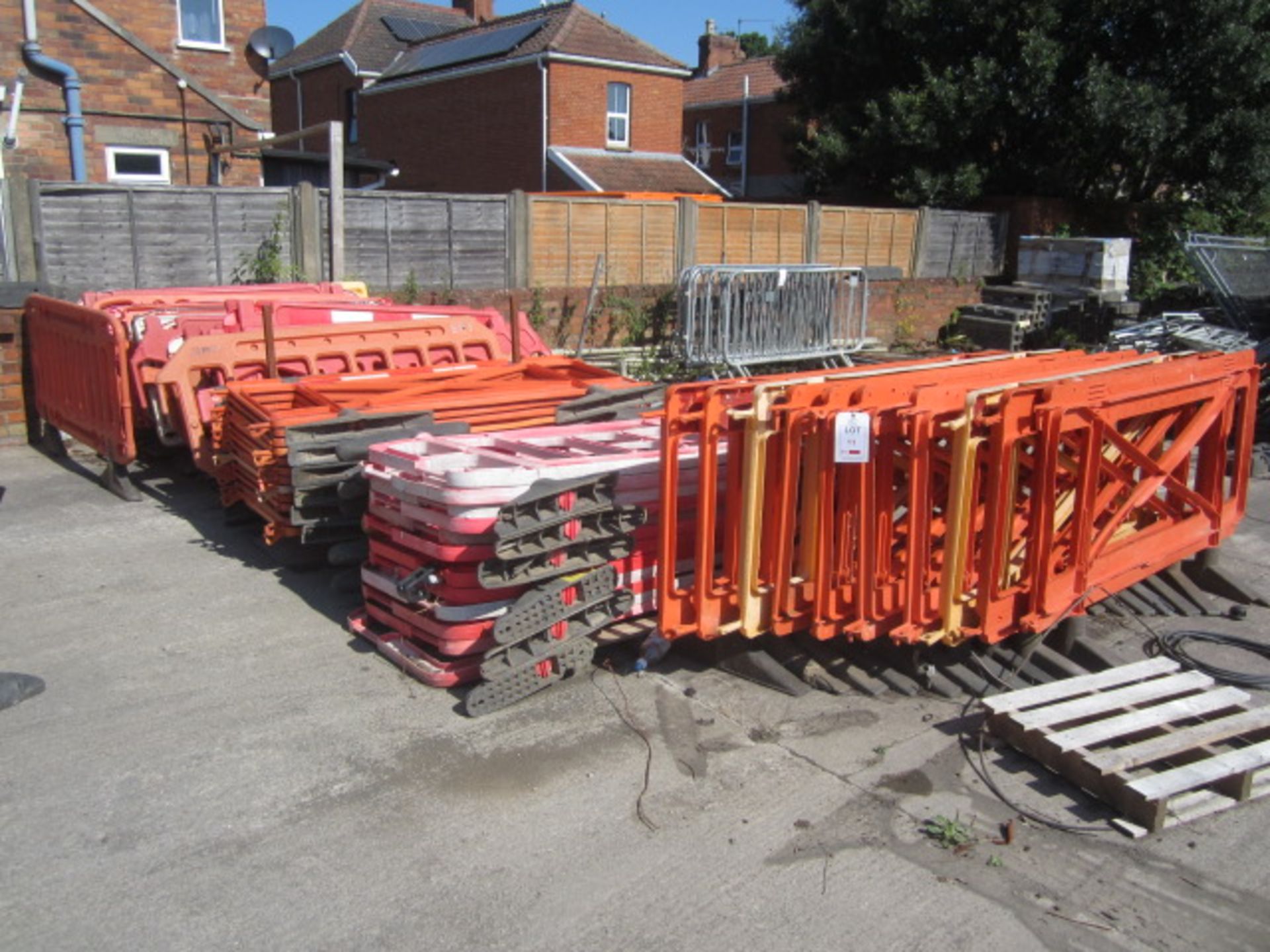 One hundred and five assorted plastic deterrent barrier panels - Image 2 of 4