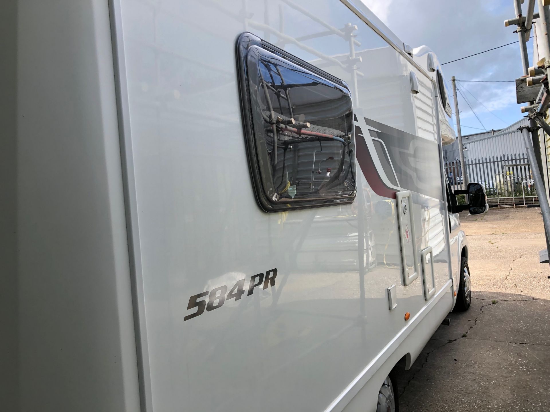 Fiat Ducato 35 Multijet MWB Swift Sundance 584PR Turbo diesel Euro 5 Motor Home 2.3L Reg No GN15 DLO - Image 5 of 20