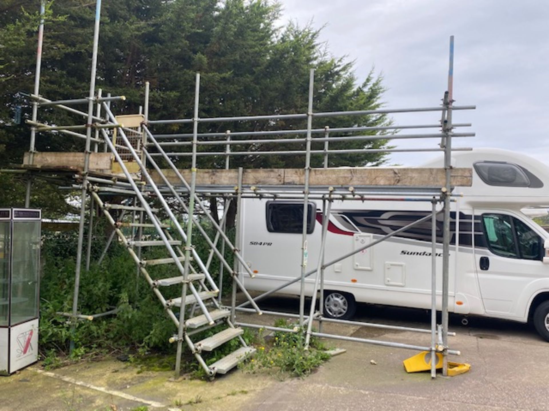Bespoke Caravan/Motorhome roof cleaning platform to include 10 tread access steps size approx...