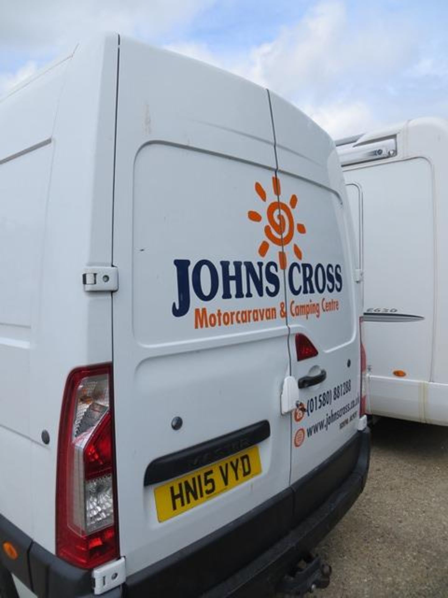 Renault Master LM35 2.3L Dci diesel Panel Van Reg HN15VYD d.o.r. 12/05/2015 MOT 07/01/2022 77,846 - Image 3 of 9