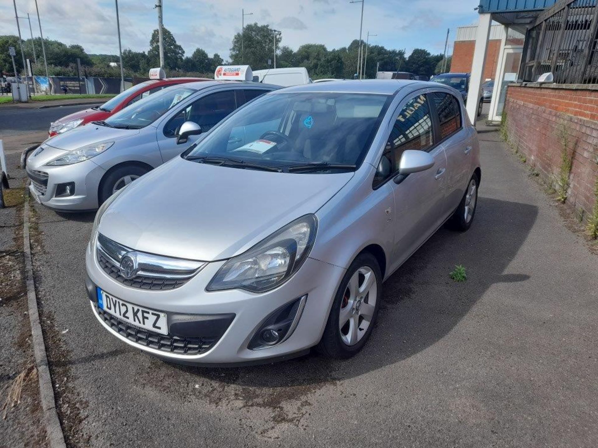 Vauxhall Corsa 1.2 SXi 5-door (AC) hatchback Registration no. DY12 KFZ Date of registration: 24/05/ - Image 2 of 7