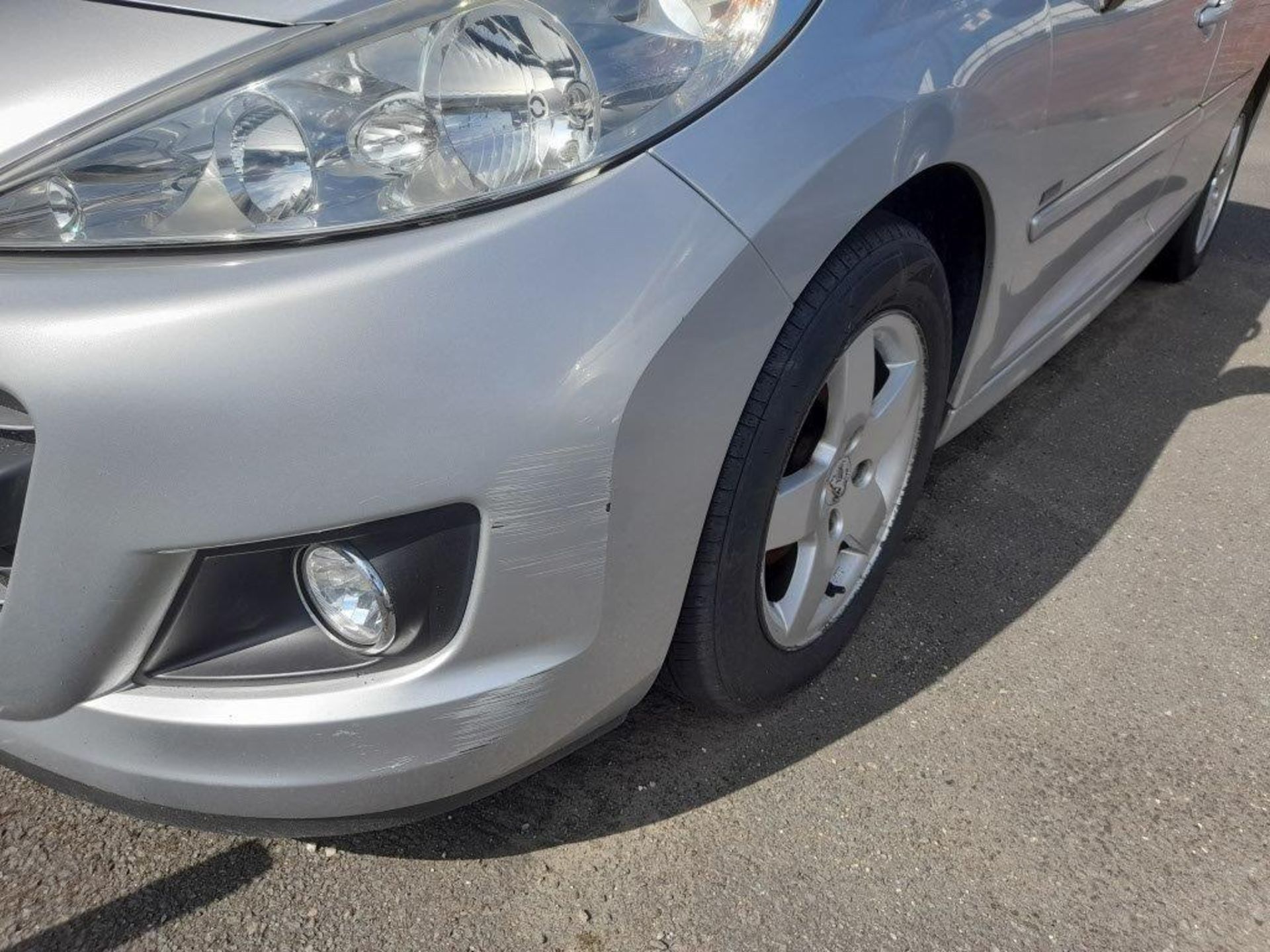 Peugeot 207 1.4 Sportium 5-door hatchback Registration no. LG12 ZVZ Date of registration: 09/03/2012 - Image 7 of 11