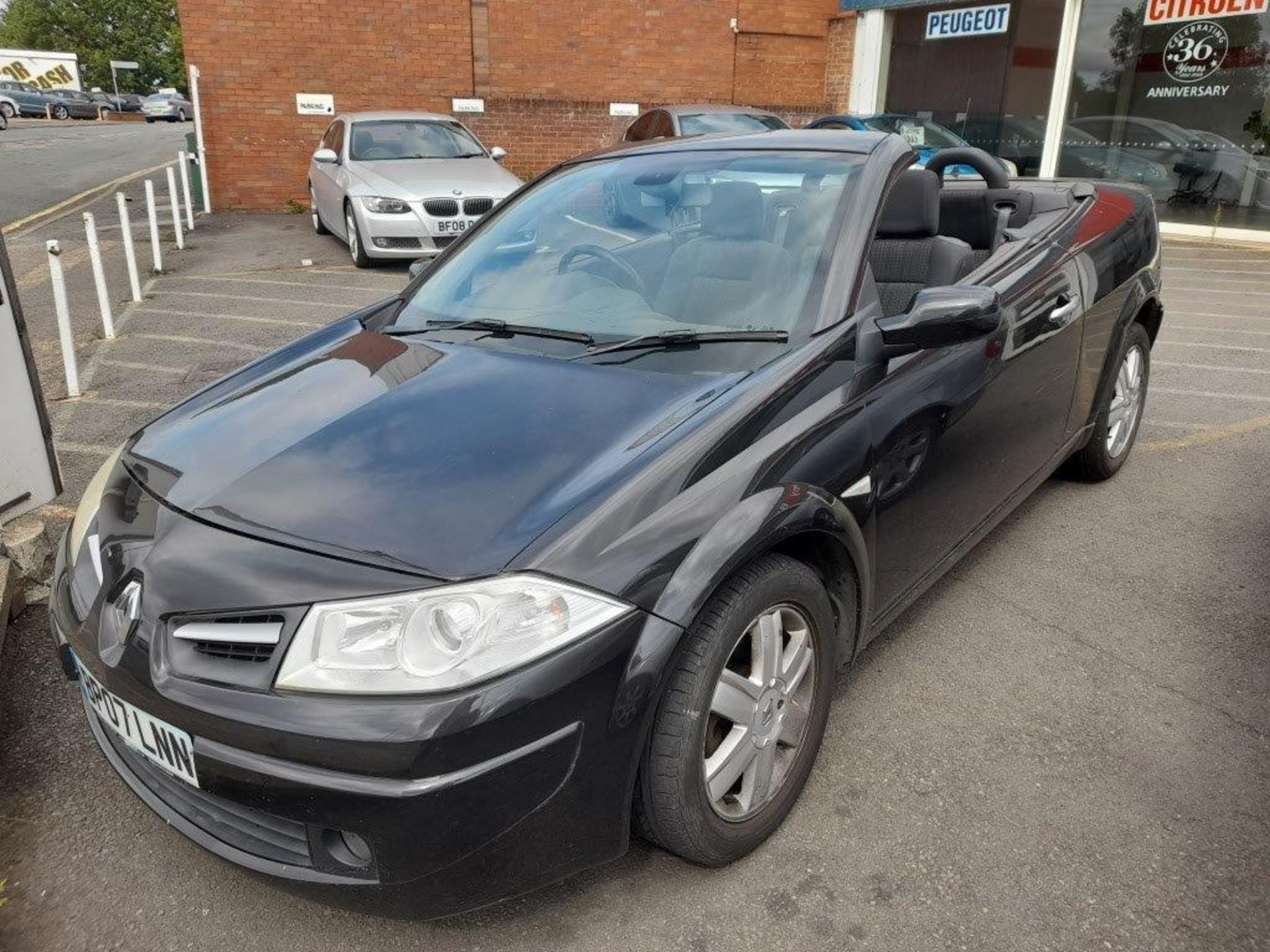 Renault Megane Cabriolet 1.5 dCi Dymanique 2-door coupe Registration no. BP07 LNN Date of - Image 3 of 12