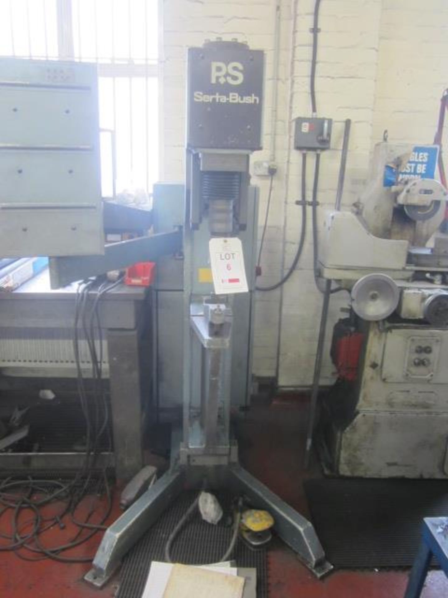 Press & Shear Serta bush model 500 press, pressure capacity 8.5 ton (max 10 ton), M2.5 to M12 into - Image 3 of 9