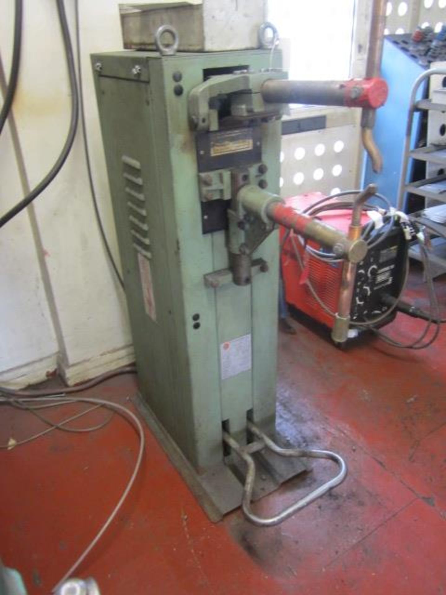 CEA KL116T spot welder, serial no. 42248 (1986). frequency 50/60 hz. max weld power 30.6 kva.