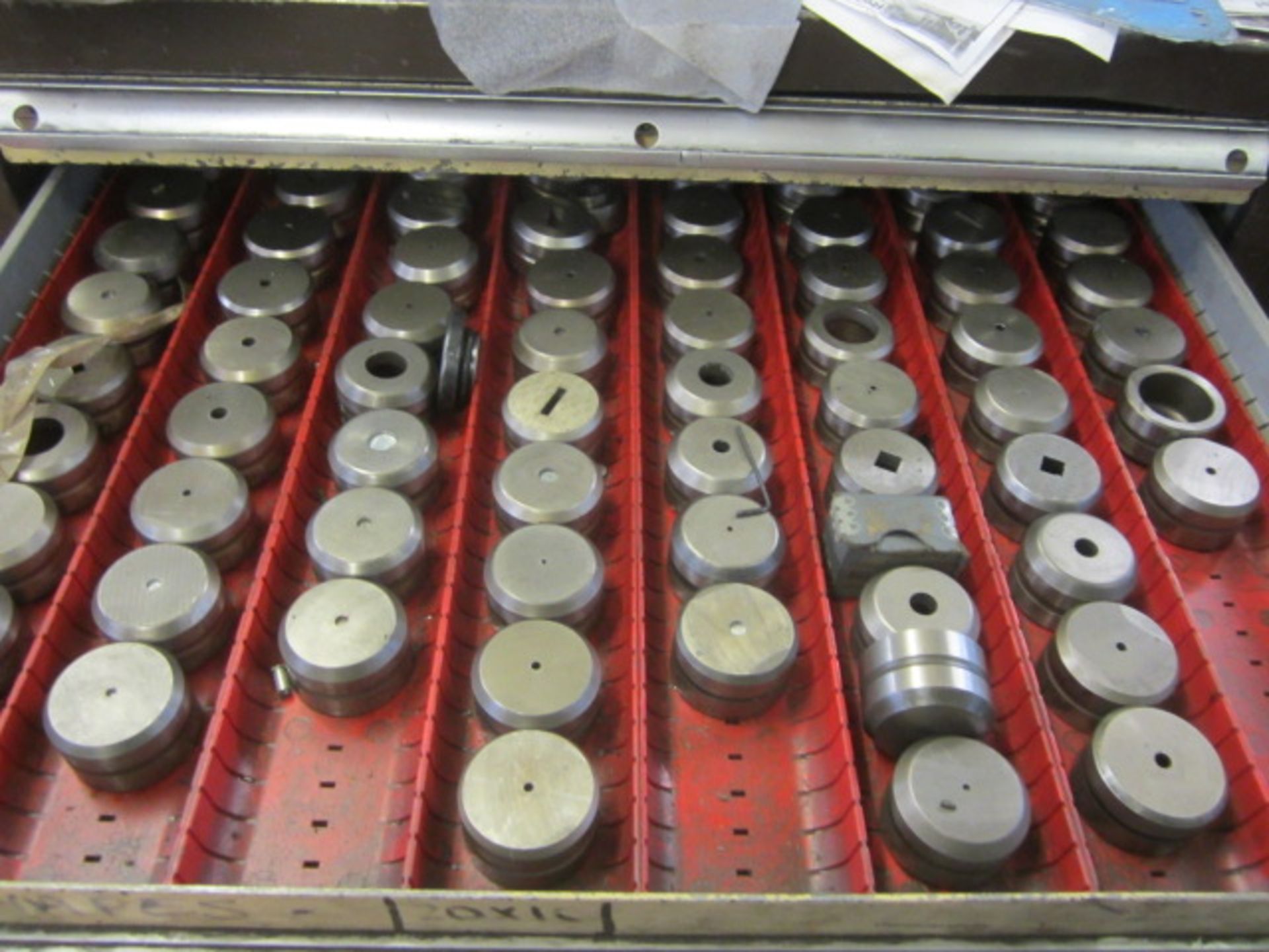 Large quantity of assorted CNC turret punch tooling to include: - Small Station Thin style - Image 12 of 21