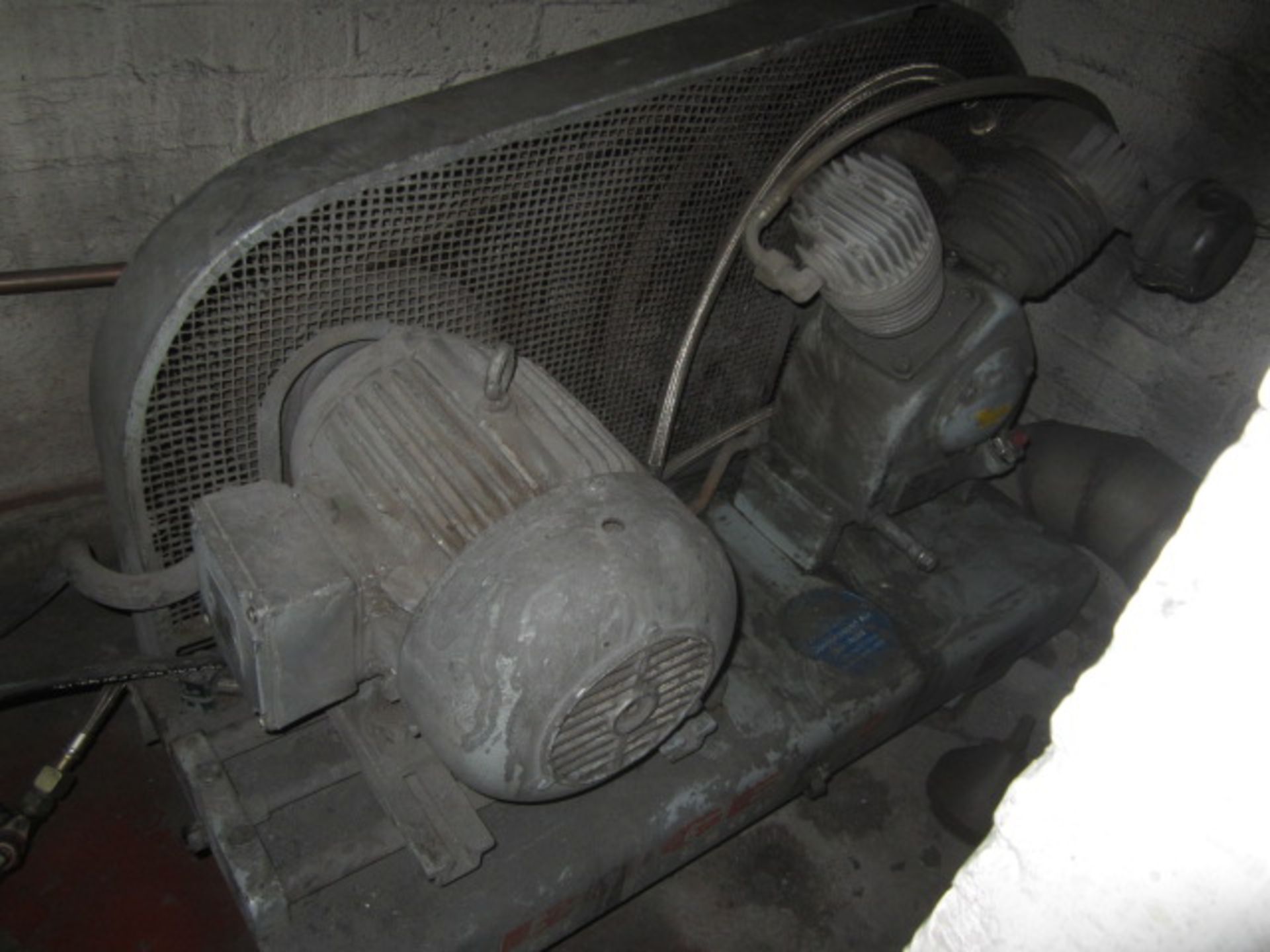 Boge Kompressor reciprocating air compressor, type SKH15, serial no. 295141 (1985) with air - Image 2 of 5