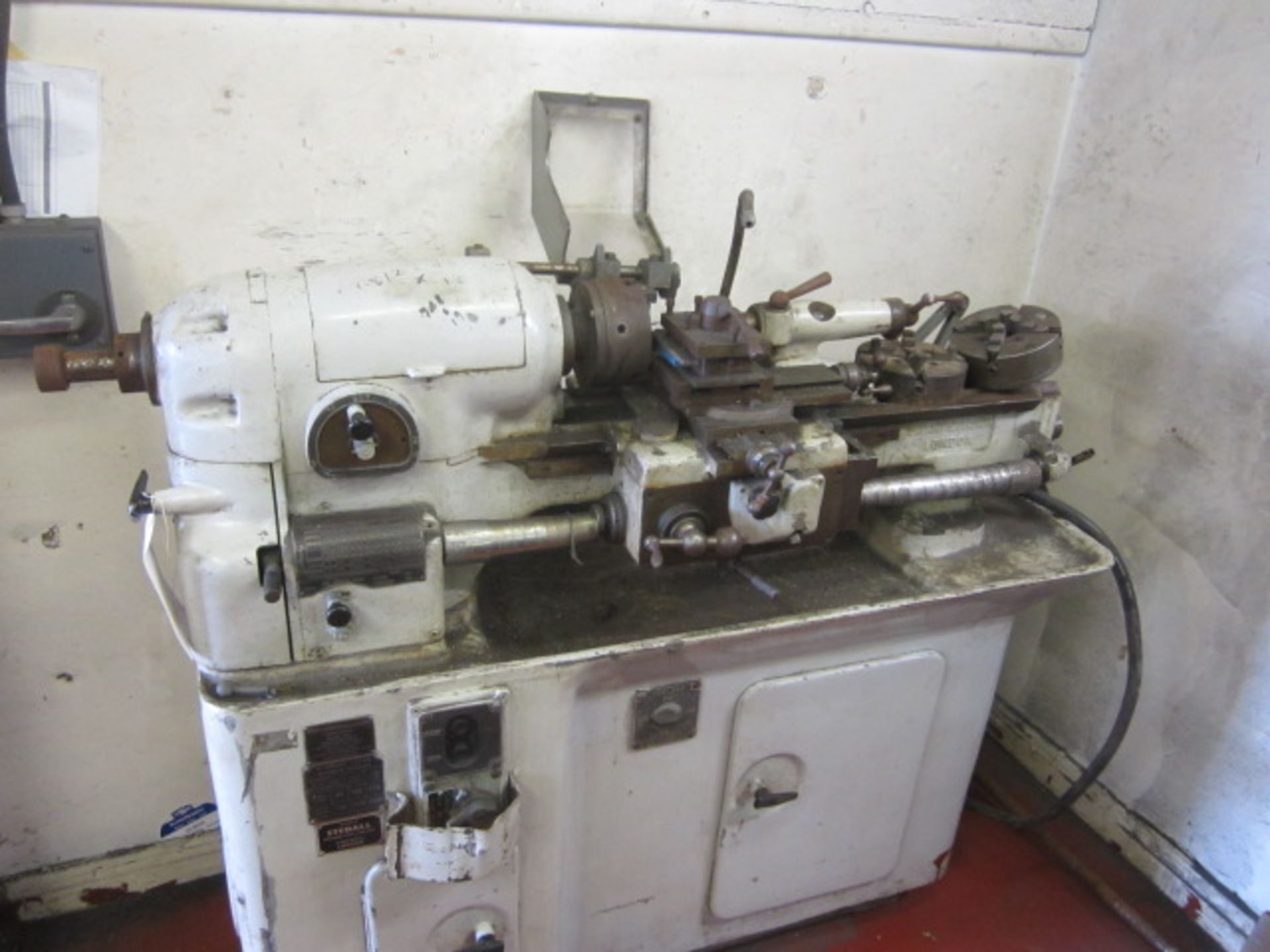 Smart & Brown M model lathe, 1 x 3 jaw and 2 x 4 jaw chucks, and quick change tool post. A work
