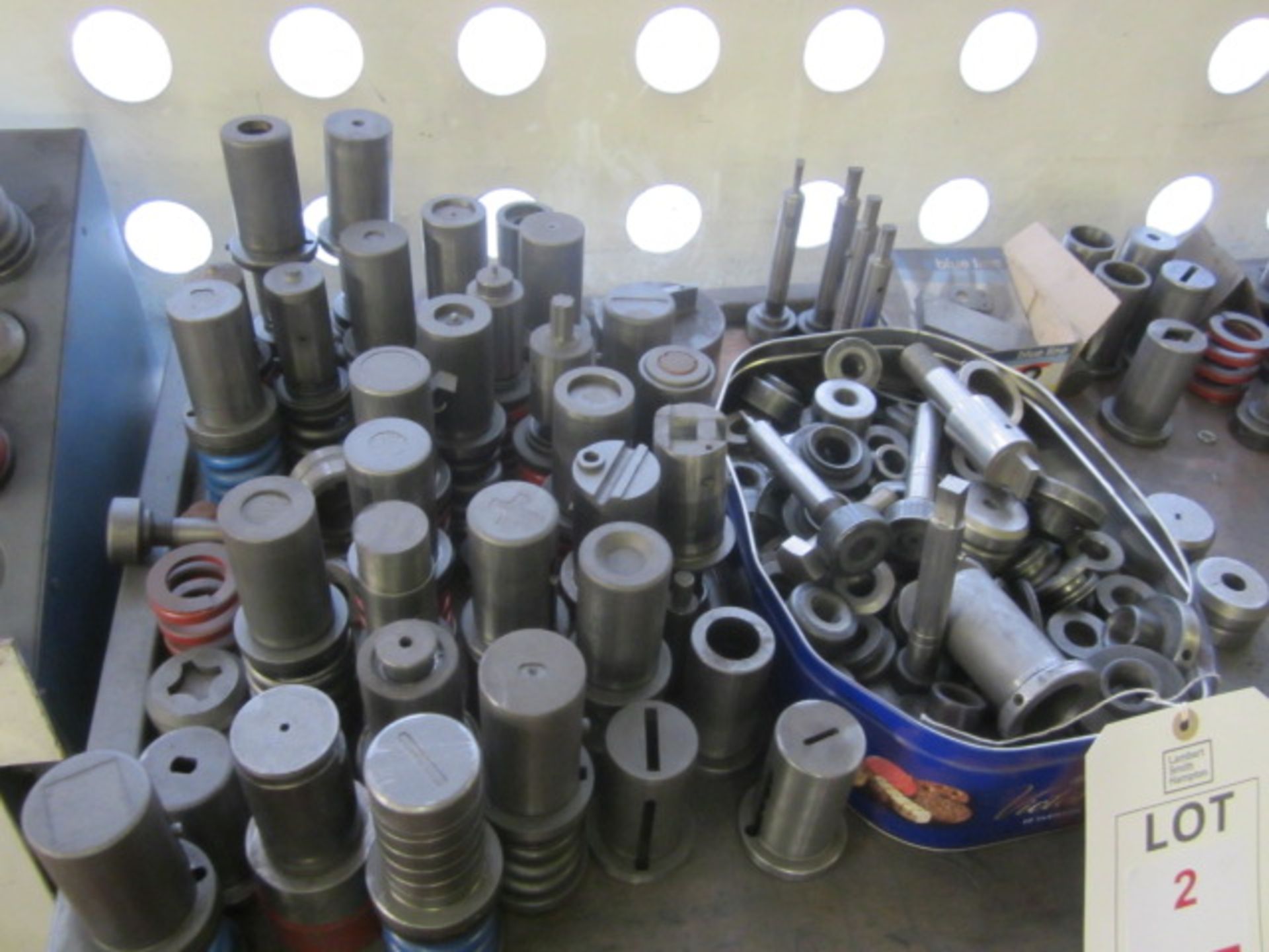 Large quantity of assorted CNC turret punch tooling to include: - Small Station Thin style - Image 3 of 21