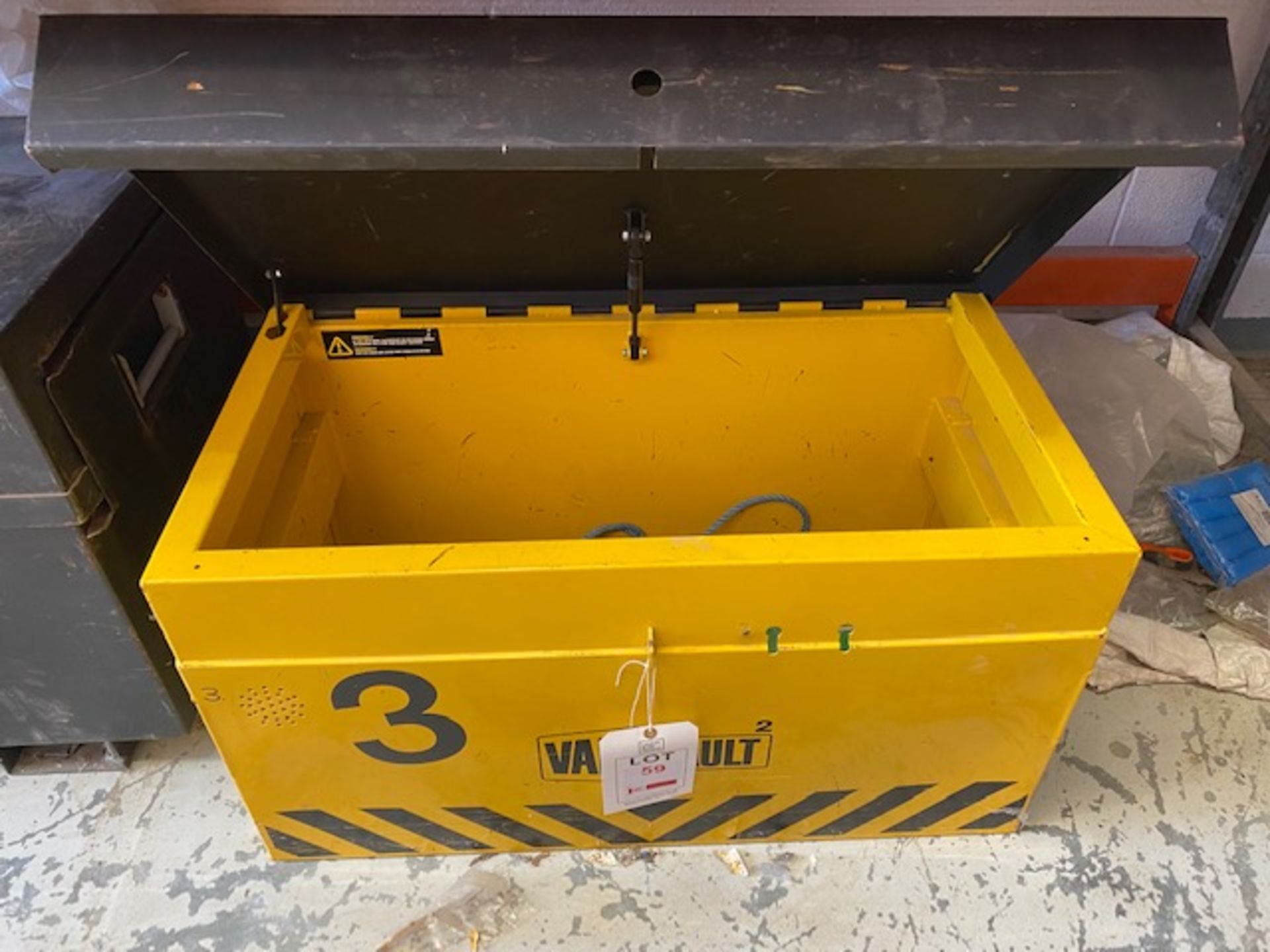 Van Vault Site Safe storage box (no lock) * This lot is located at Unit 15, Horizon Business Centre,