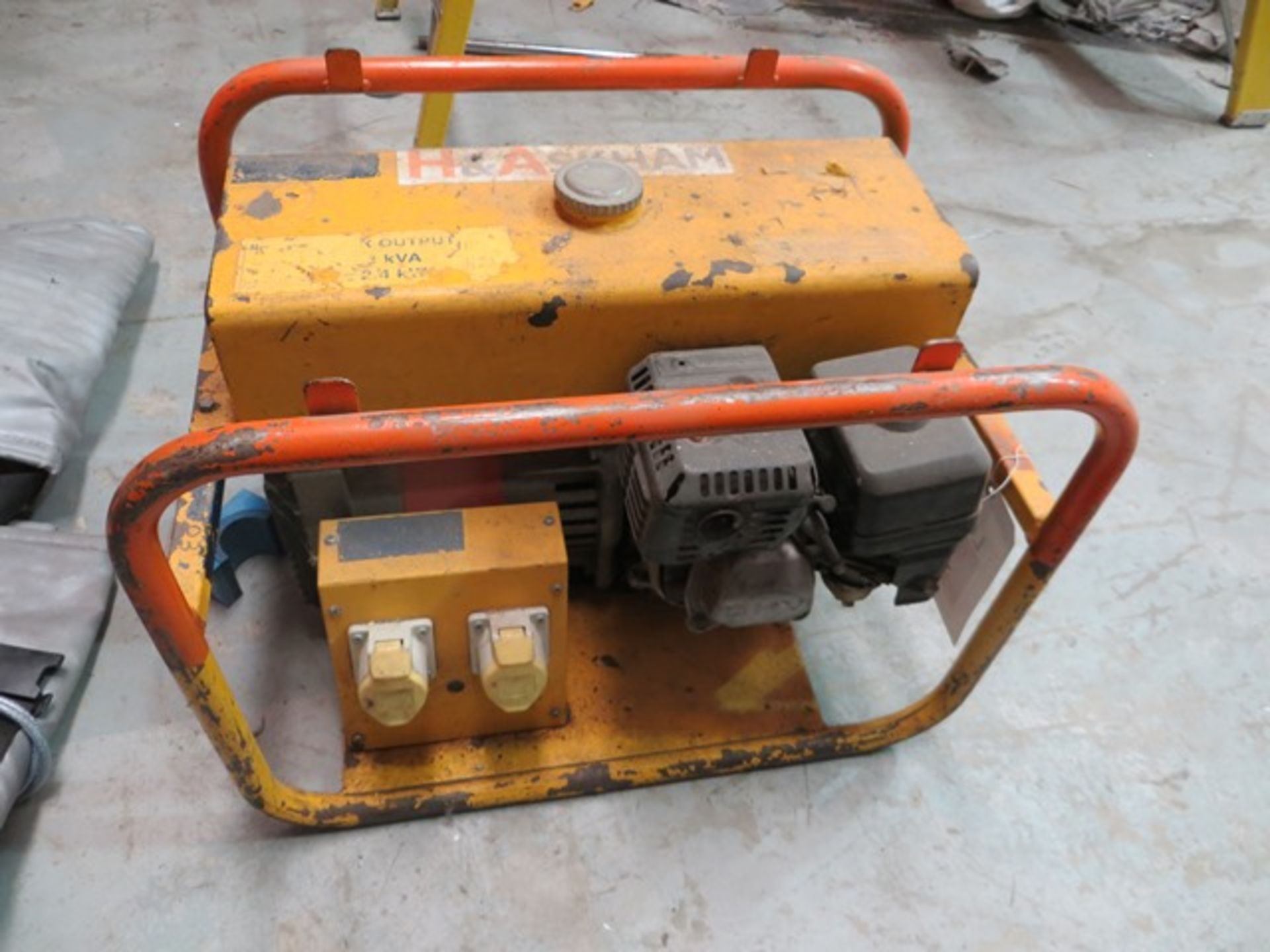 Honda GX450 5.5 2.4 KVA petrol generator * This lot is located at Unit 15, Horizon Business - Image 3 of 3