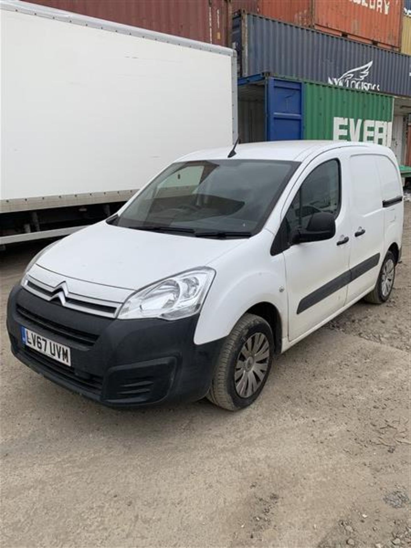 Citroen Berlingo 625 EN-Prise Blu 1560cc 5-speed manual diesel white panel van Registration No. LV67 - Image 6 of 10