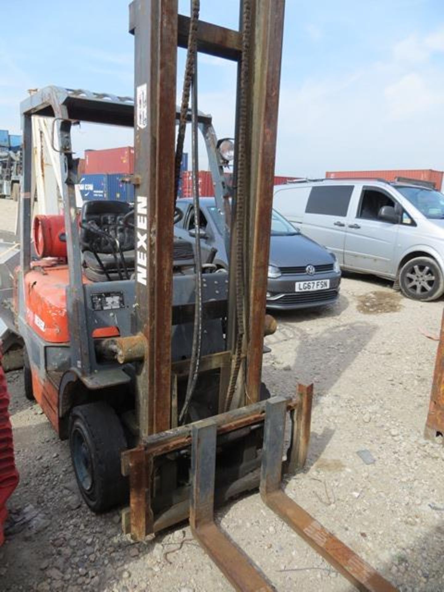 Nexen FG15 gas/diesel fork lift truck s/n Y317918 suitable for spares and repairs. *N.B. This lot - Image 3 of 6