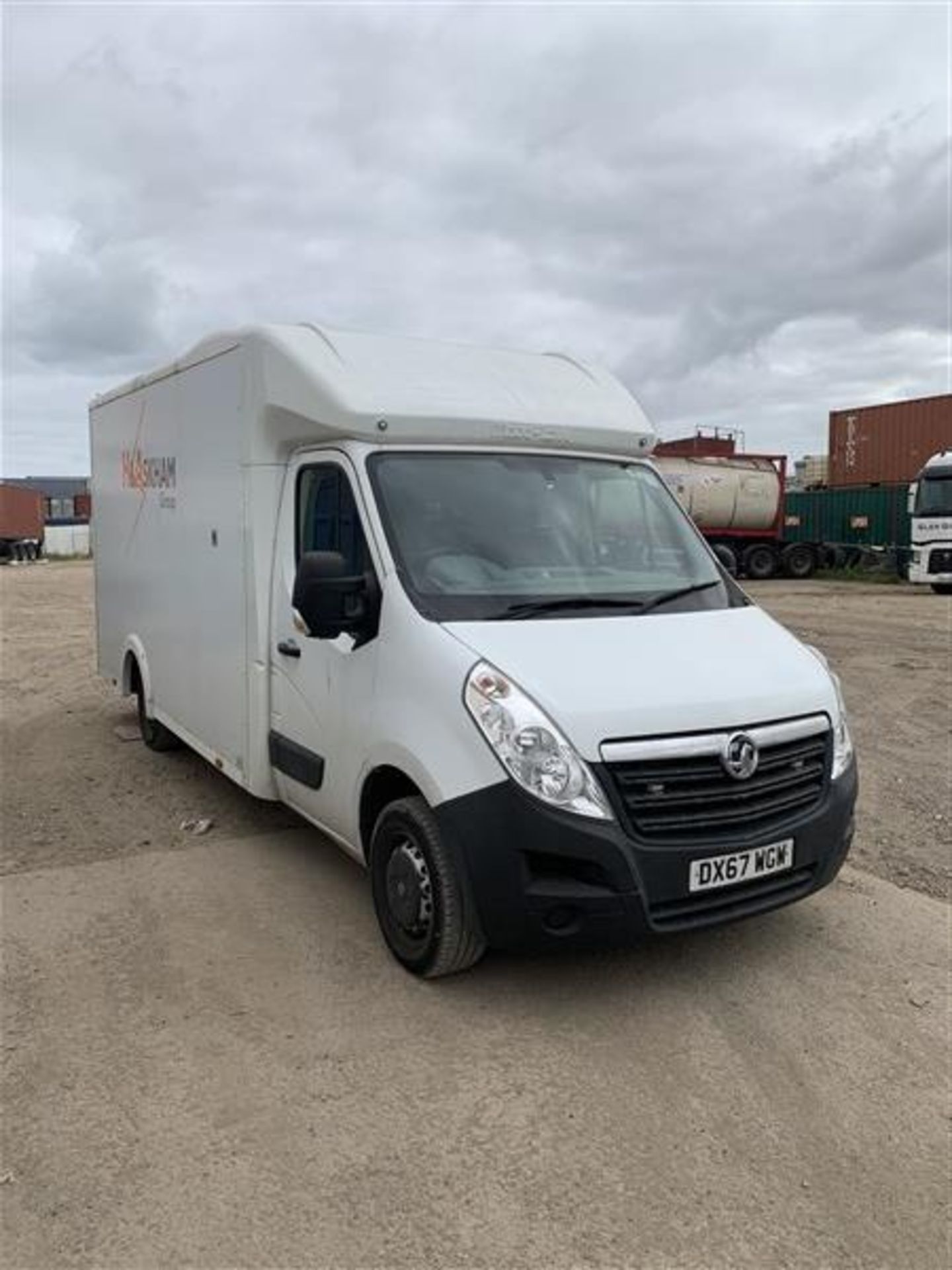 Vauxhall Movano F3500 L3H1 CDTI 2299cc 6-speed manual diesel white Luton van Registration No. DX67 - Image 7 of 13