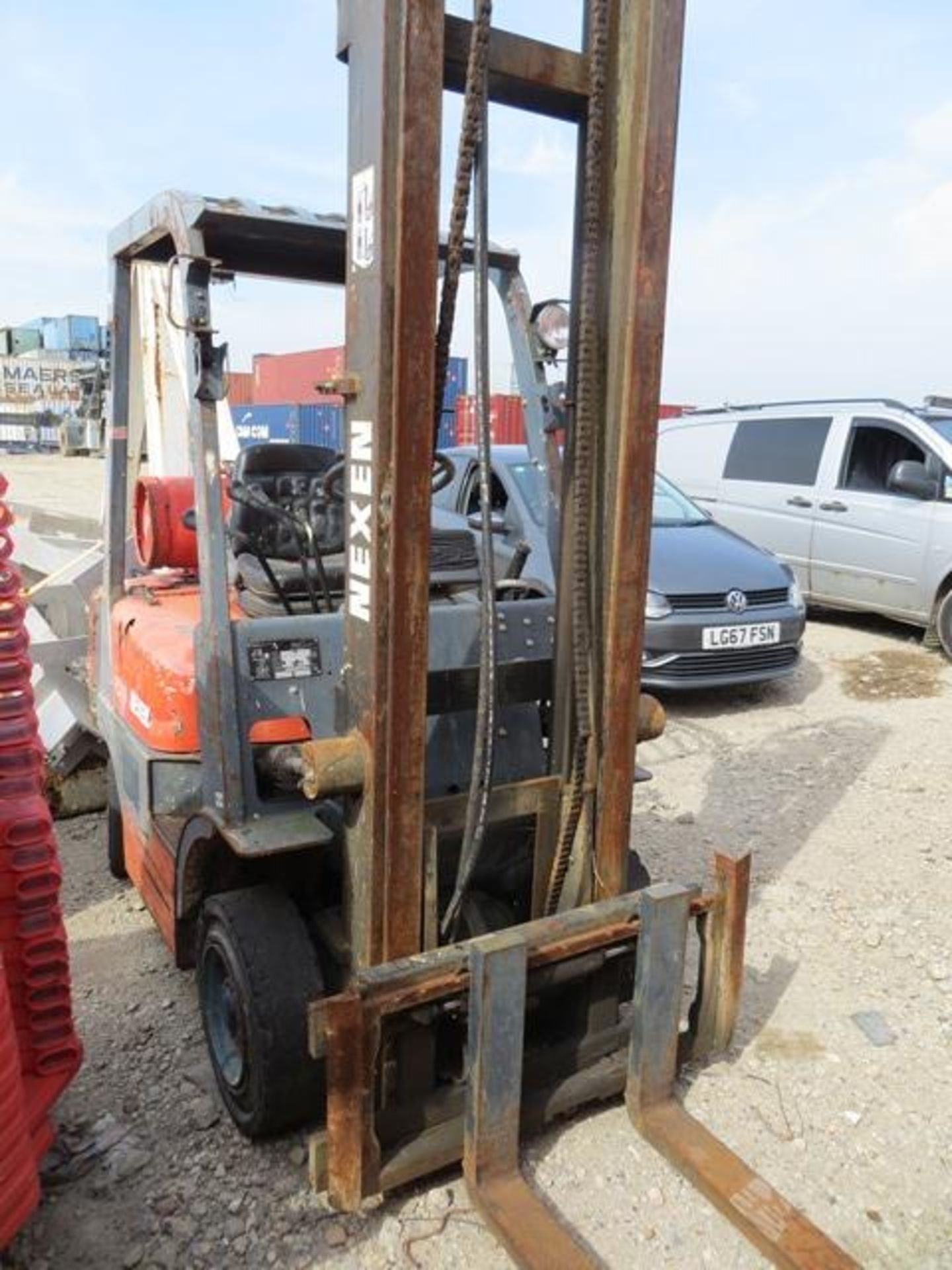 Nexen FG15 gas/diesel fork lift truck s/n Y317918 suitable for spares and repairs. *N.B. This lot - Image 2 of 6