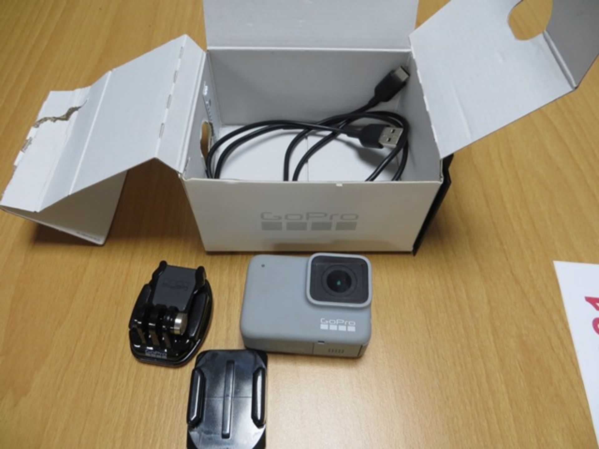 GO PRO Camera including box and lead* This lot is located at Unit 15, Horizon Business Centre, Alder