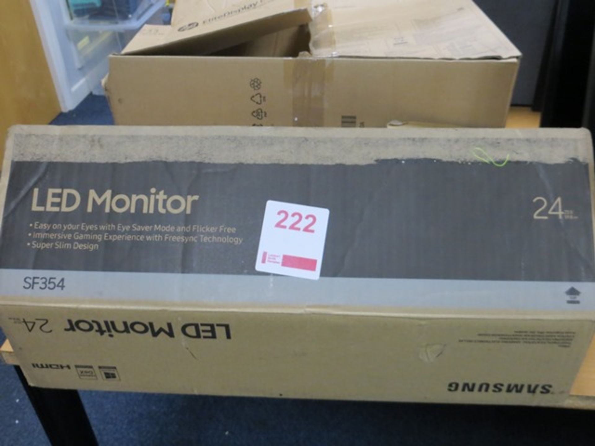 Samsung LED SF354 LED 24" computer monitor (Boxed)* This lot is located at Unit 15, Horizon Business