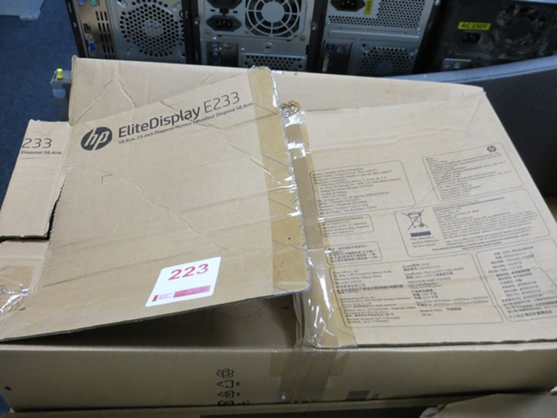 HP Elite Display E233 23" computer monitor (Boxed)* This lot is located at Unit 15, Horizon Business