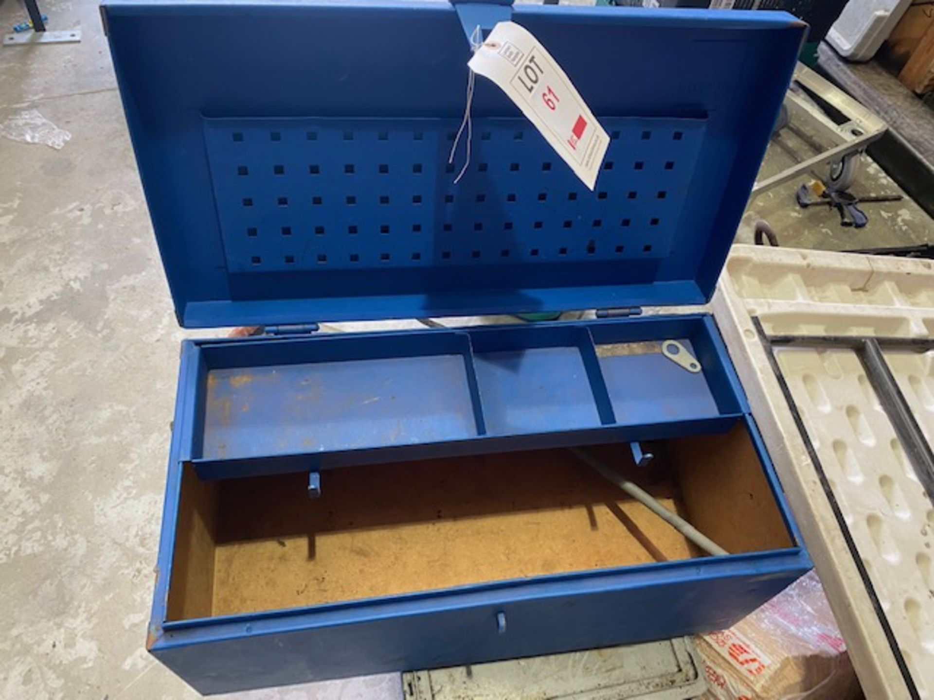 Small Bot lockable tool chest * This lot is located at Unit 15, Horizon Business Centre, Alder
