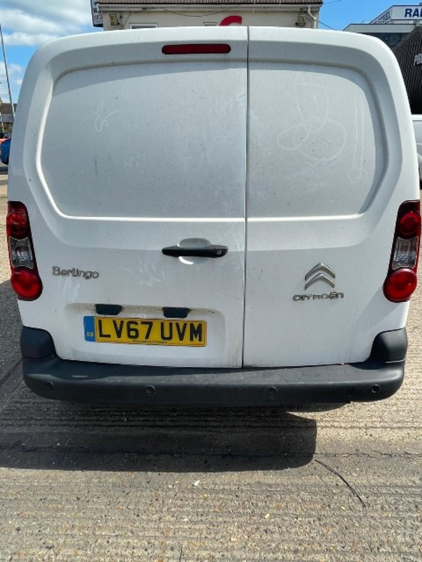 Citroen Berlingo 625 EN-Prise Blu 1560cc 5-speed manual diesel white panel van Registration No. LV67 - Image 4 of 10