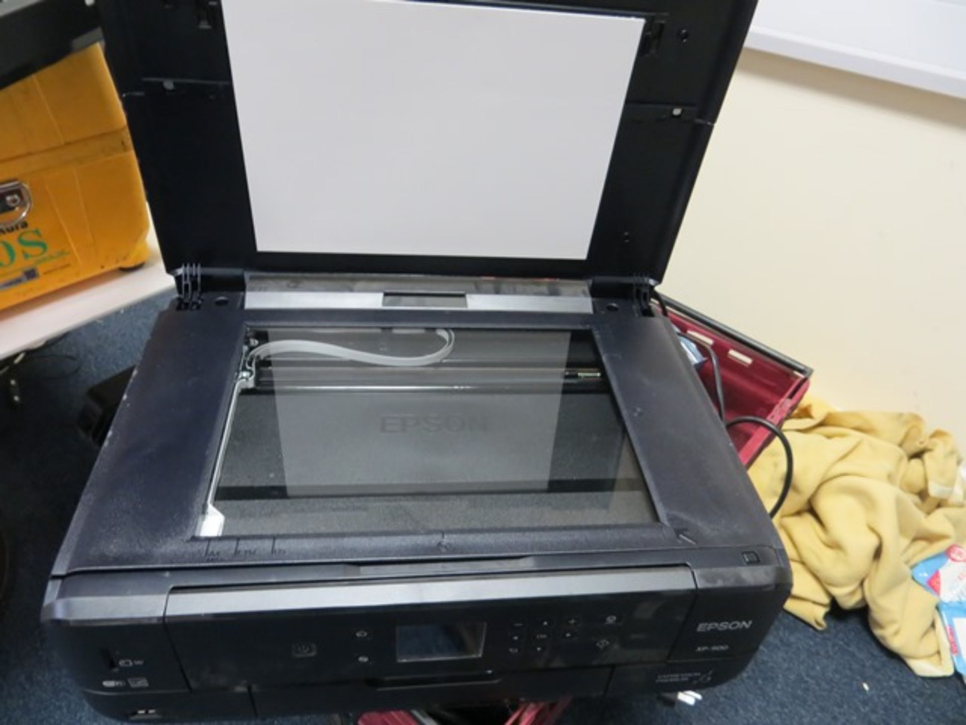 Epson XP-900 printer* This lot is located at Unit 15, Horizon Business Centre, Alder Close, Veridion