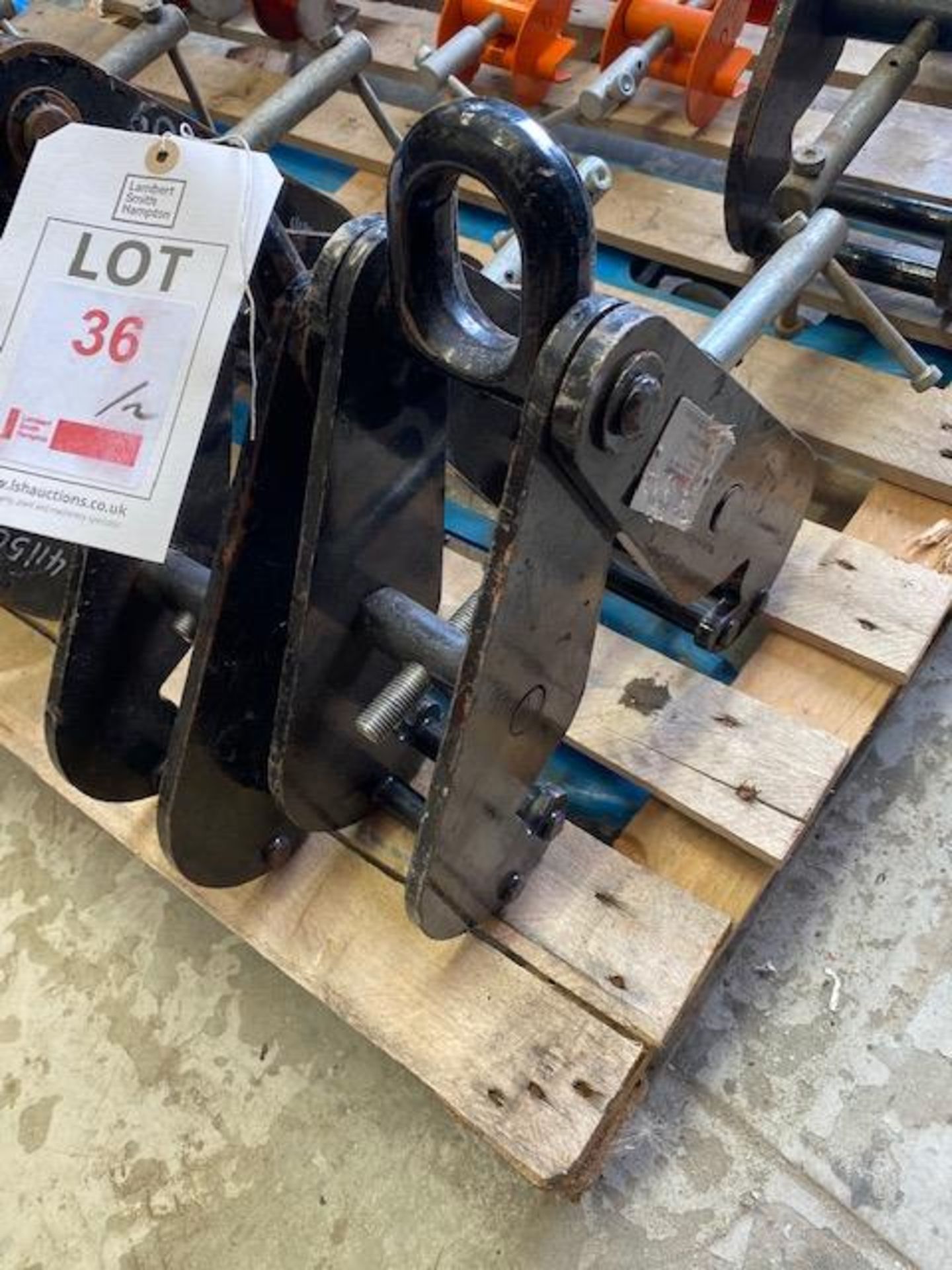 Two 5 tonne Beam Clamps. *N.B. This lot has no record of Thorough Examination. The purchaser must