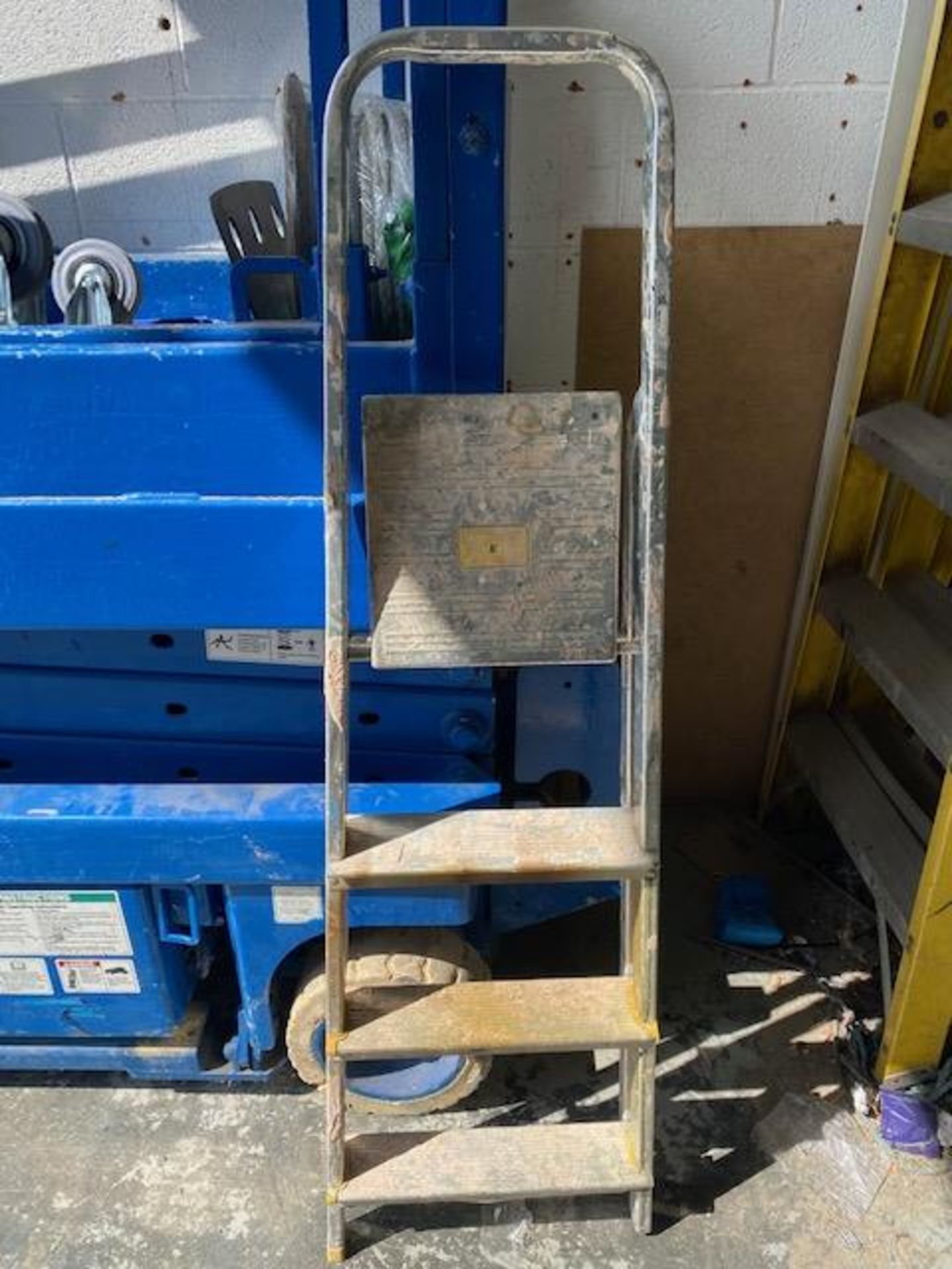 Two Youngman Fibreglass 'A' frame 8 tread ladders and a 4 tread Ali 'A' frame ladder * This lot is - Image 2 of 2