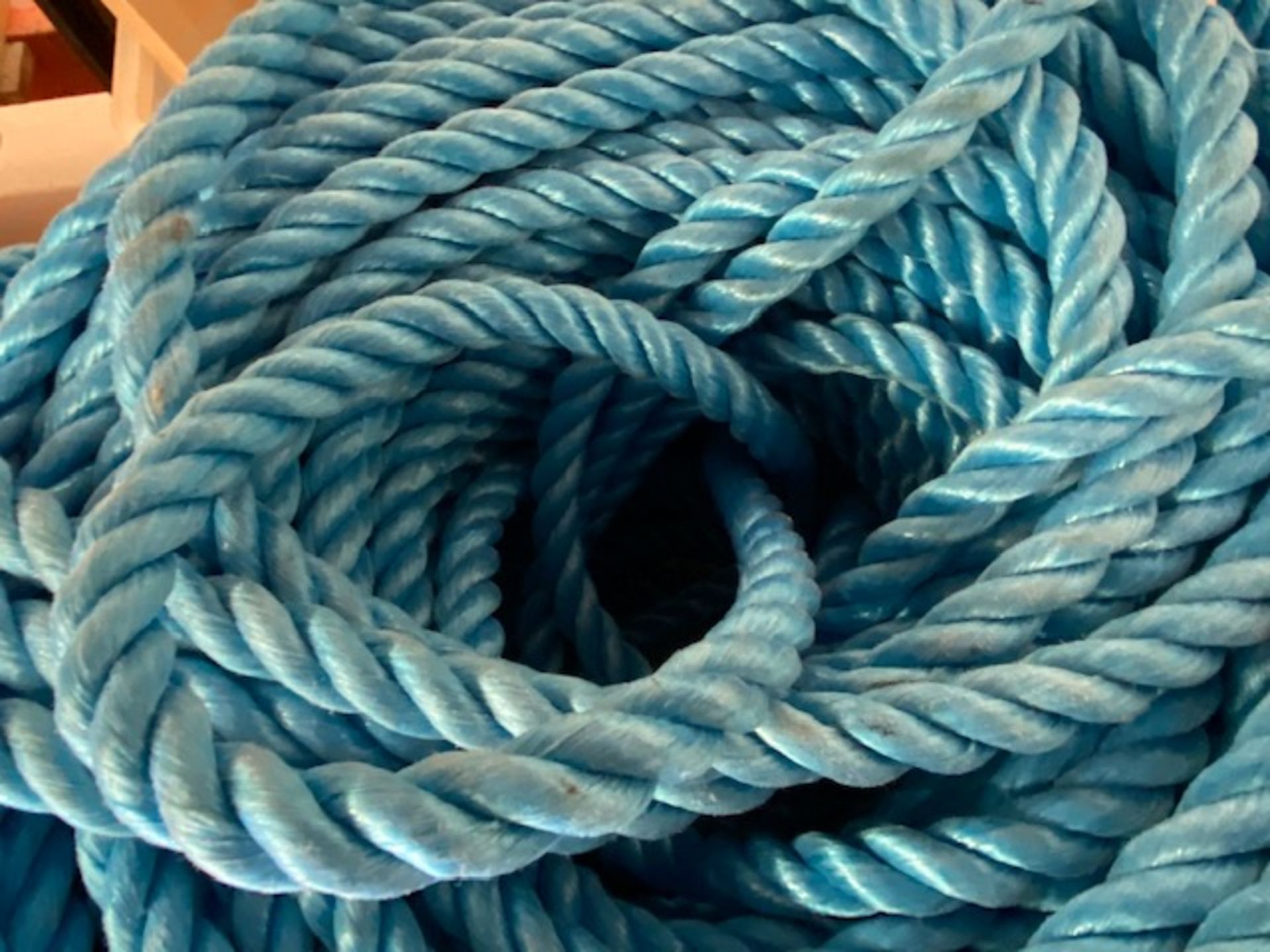 Two coils of blue PP 22mm rope * This lot is located at Unit 15, Horizon Business Centre, Alder - Image 3 of 4