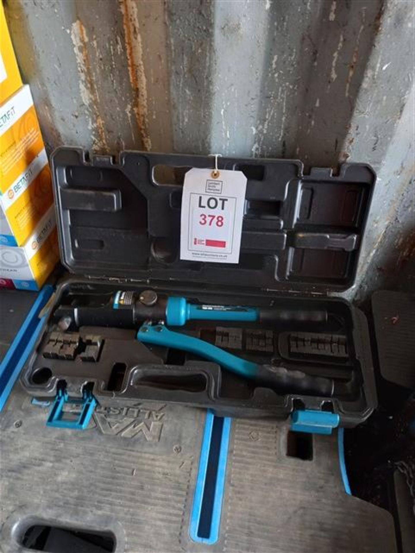 Zupper YQK.300 hydraulic crimping tool *This lot is located at Gibbard Transport, Fleet Street