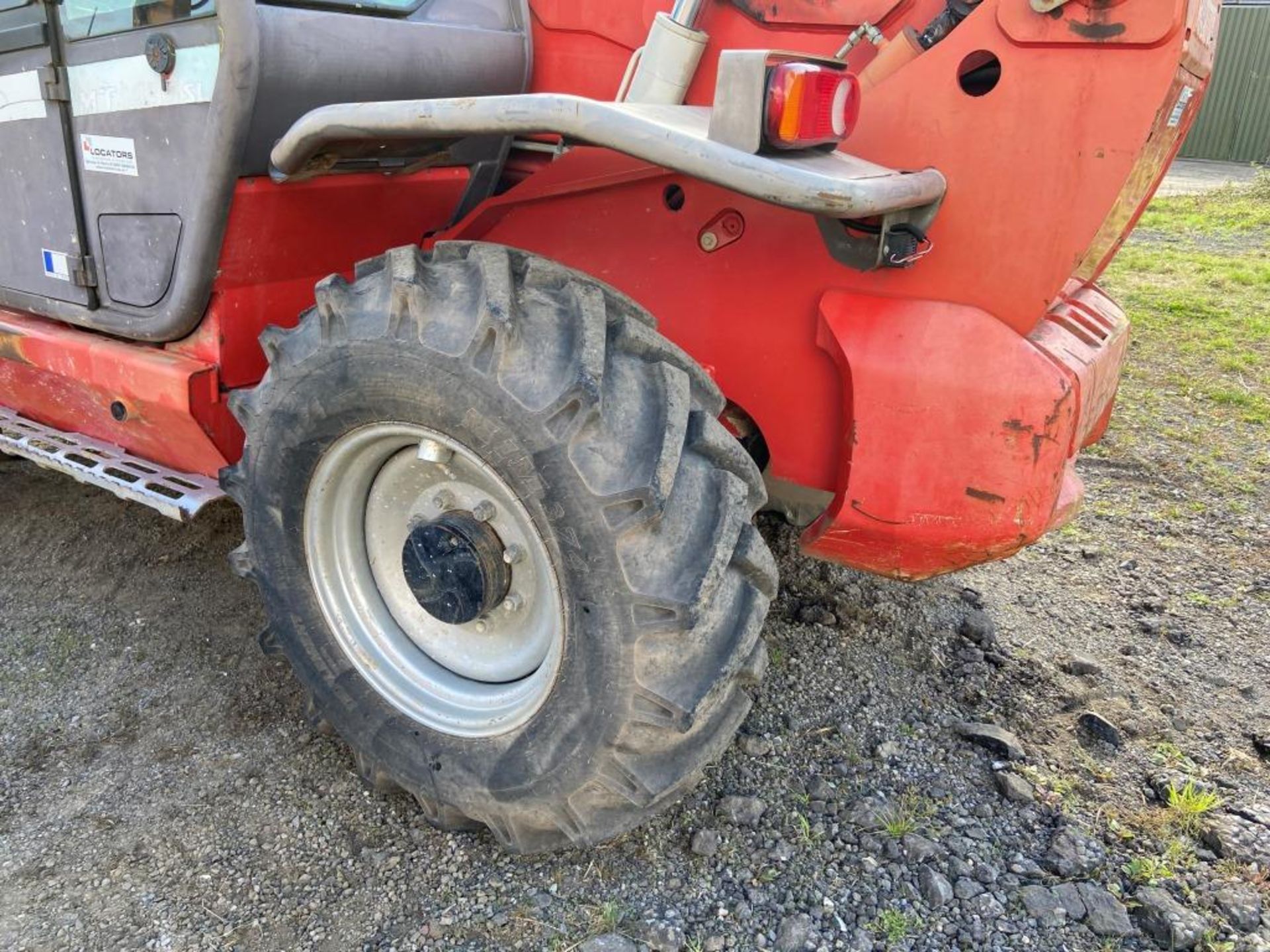 Manitou MT1435 telehandler (2006) - Image 11 of 24